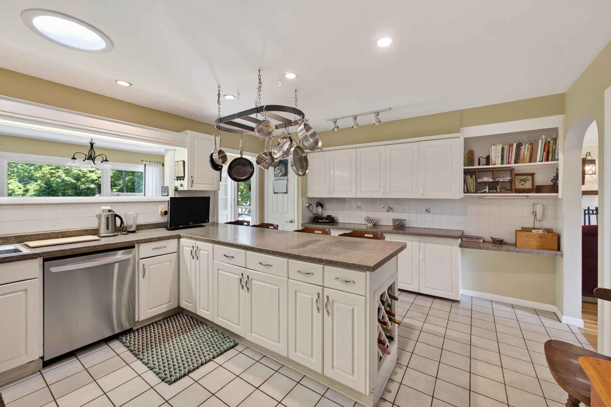 main property photo 6