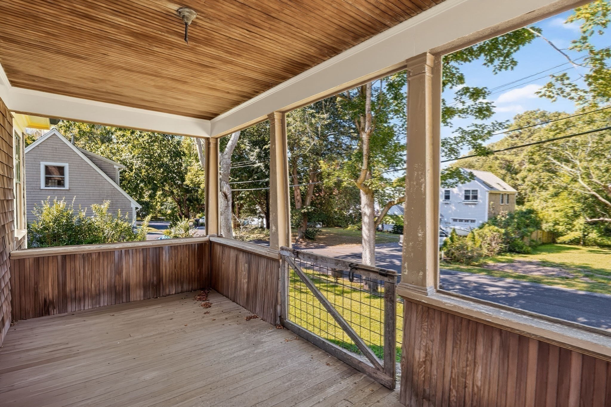 main property photo 17