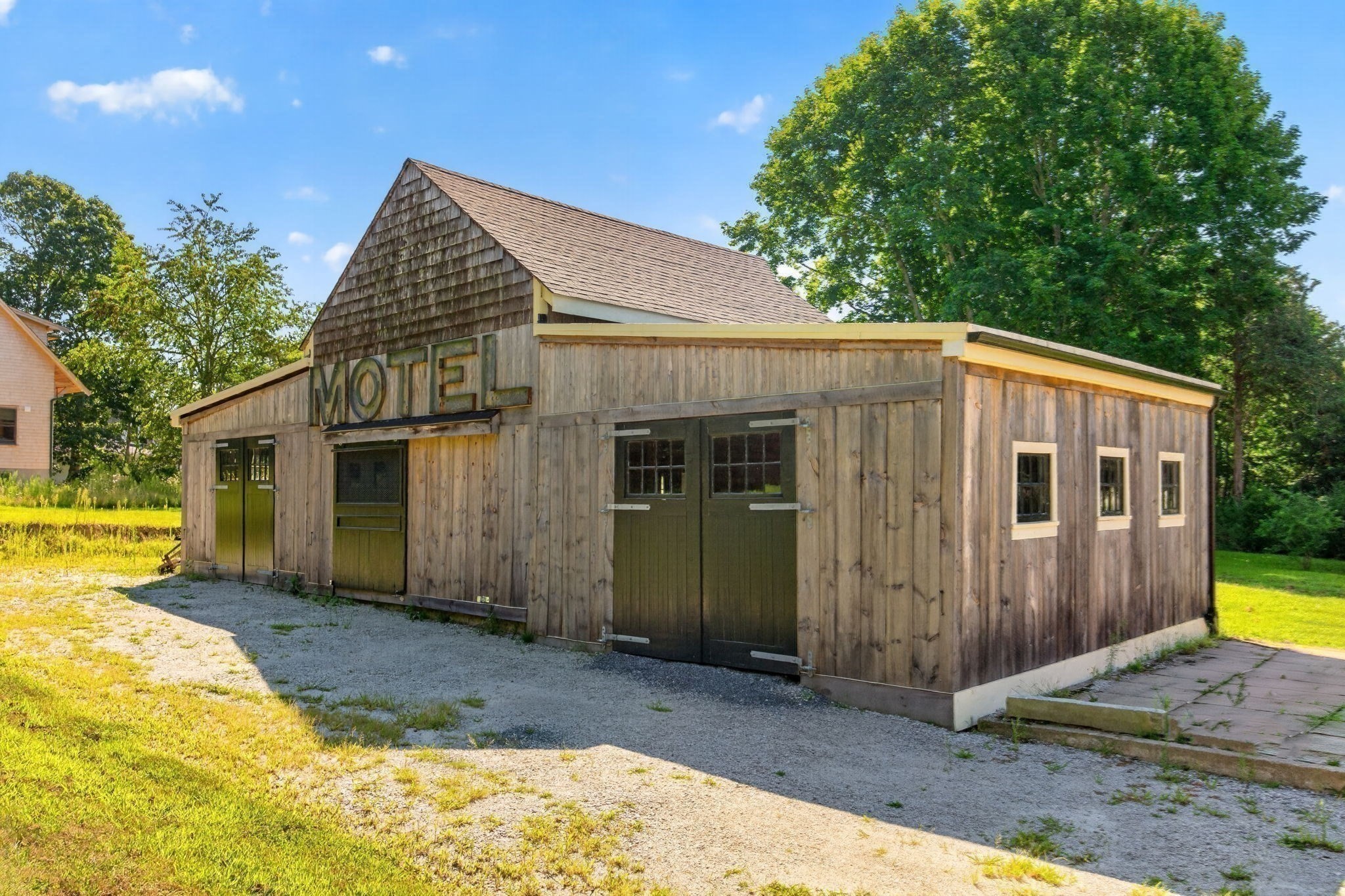 main property photo 26