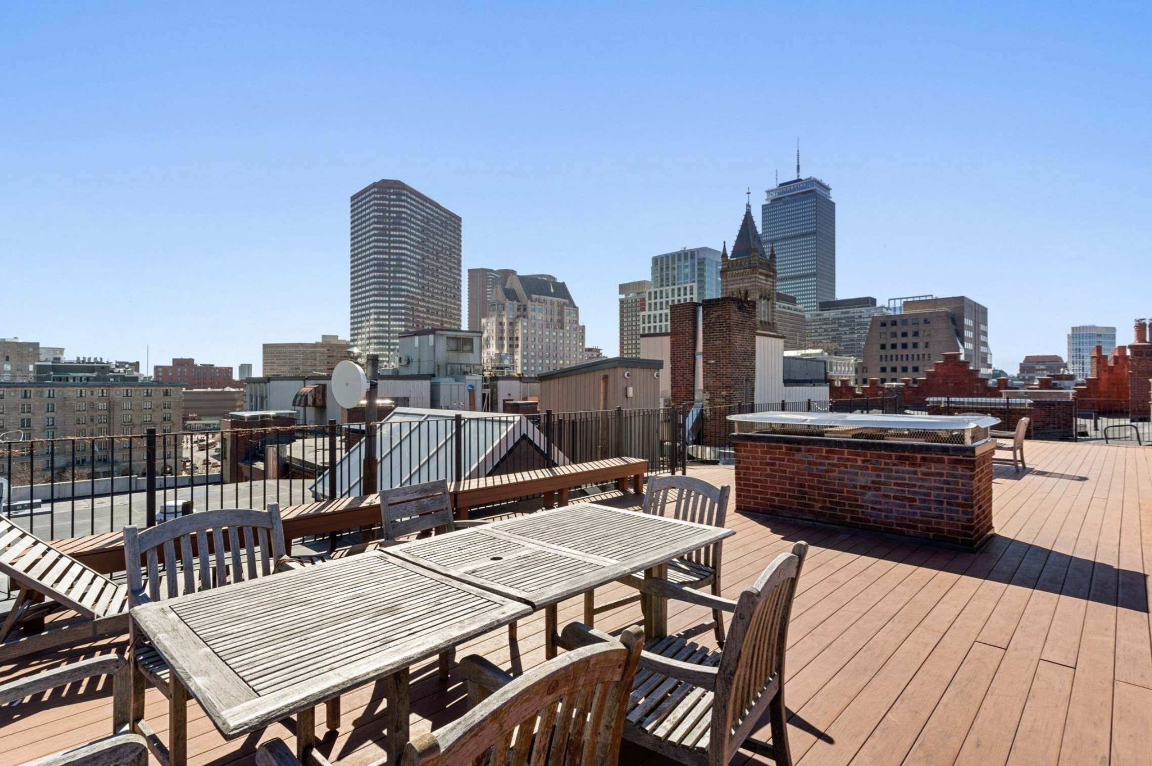 main property photo 13