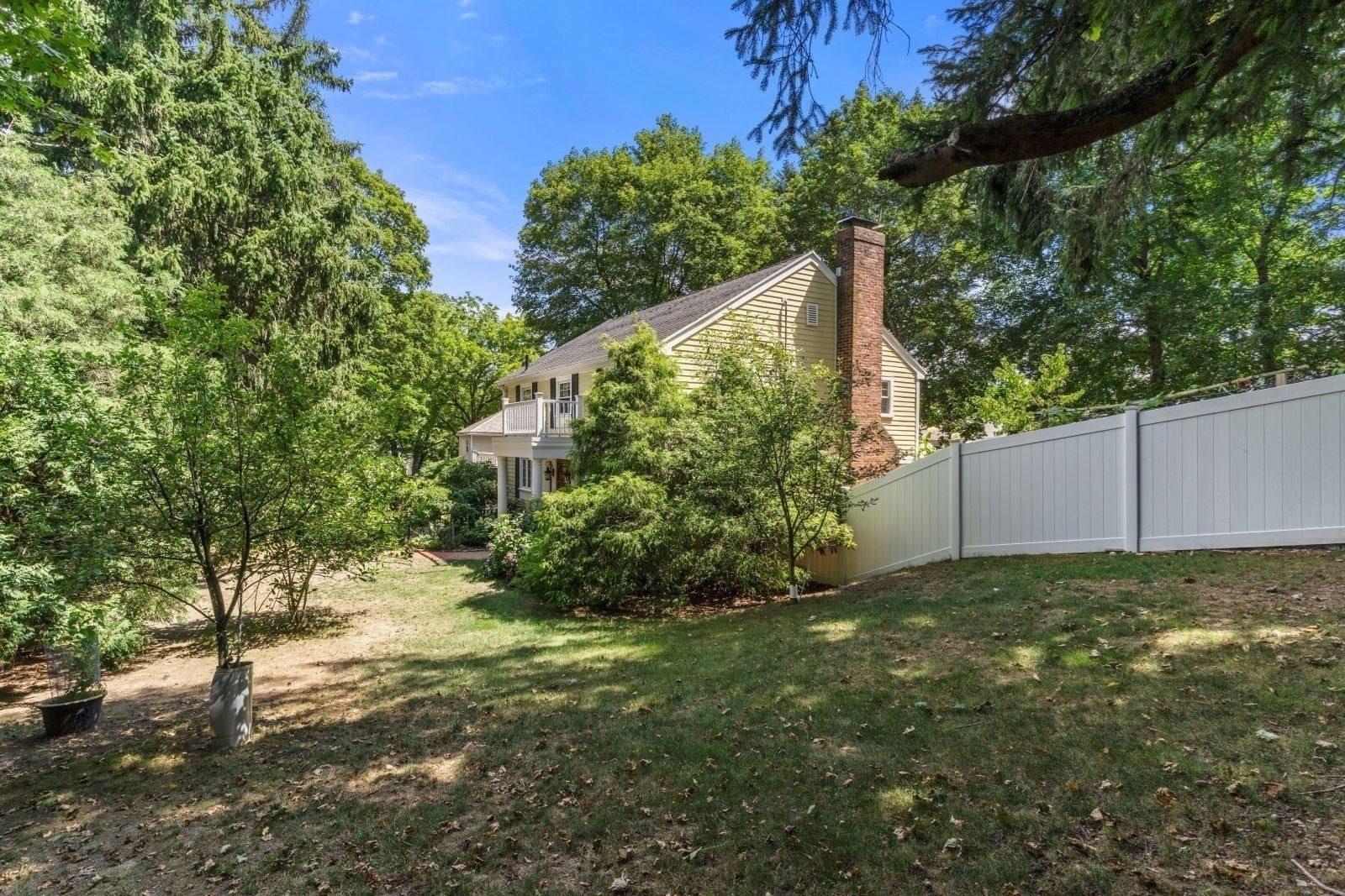 main property photo 35