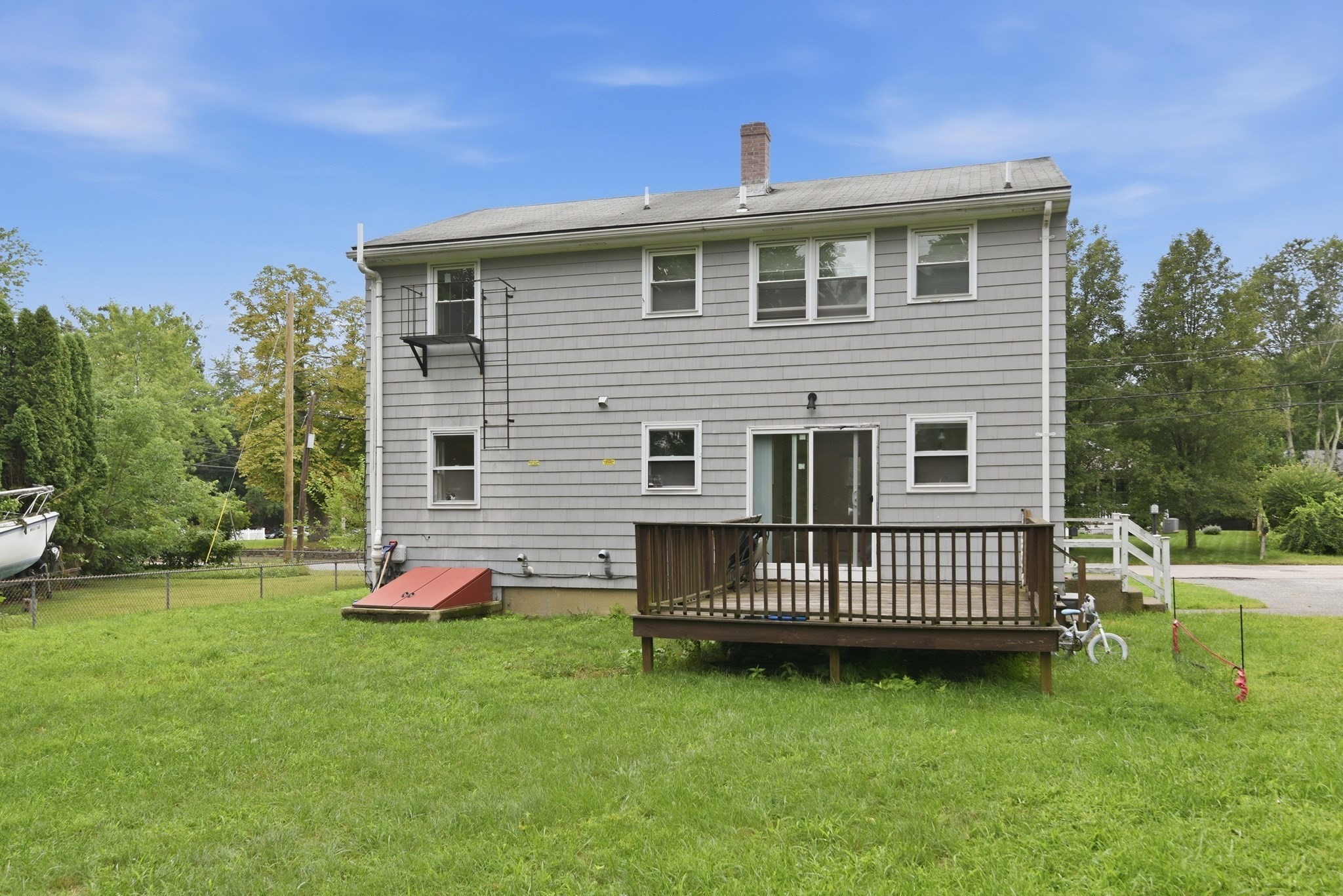main property photo 24