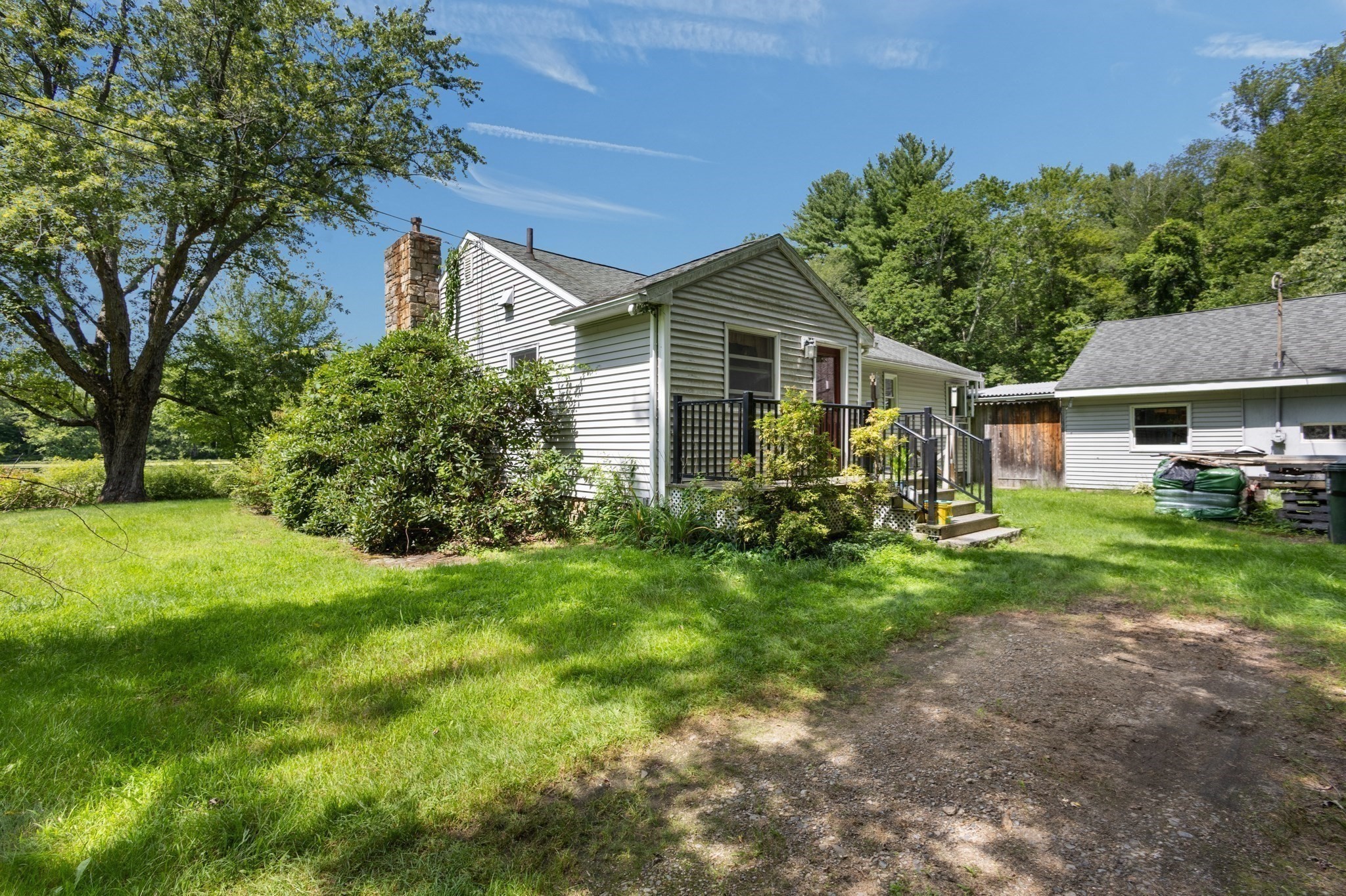 main property photo 4
