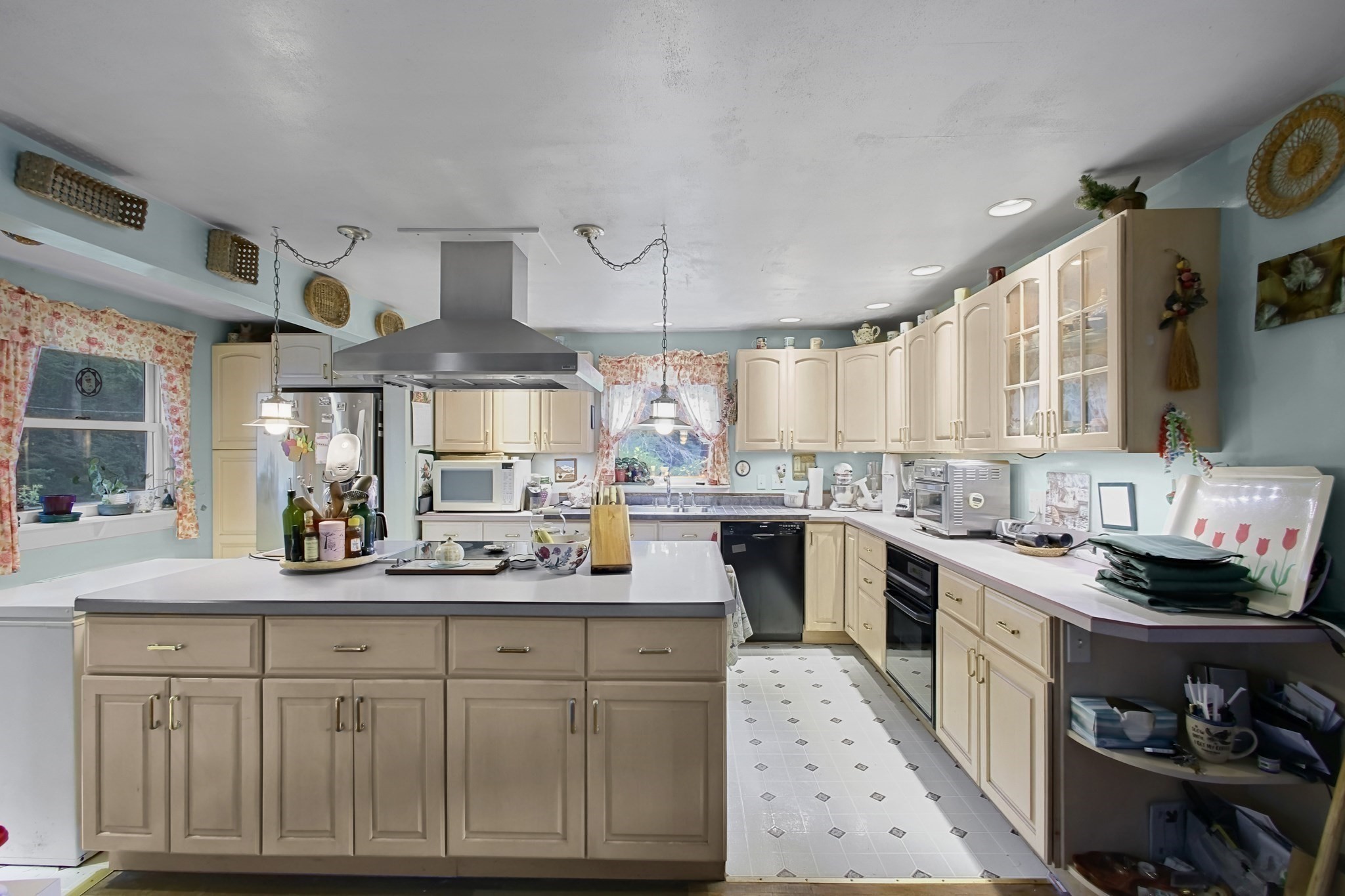 main property photo 8