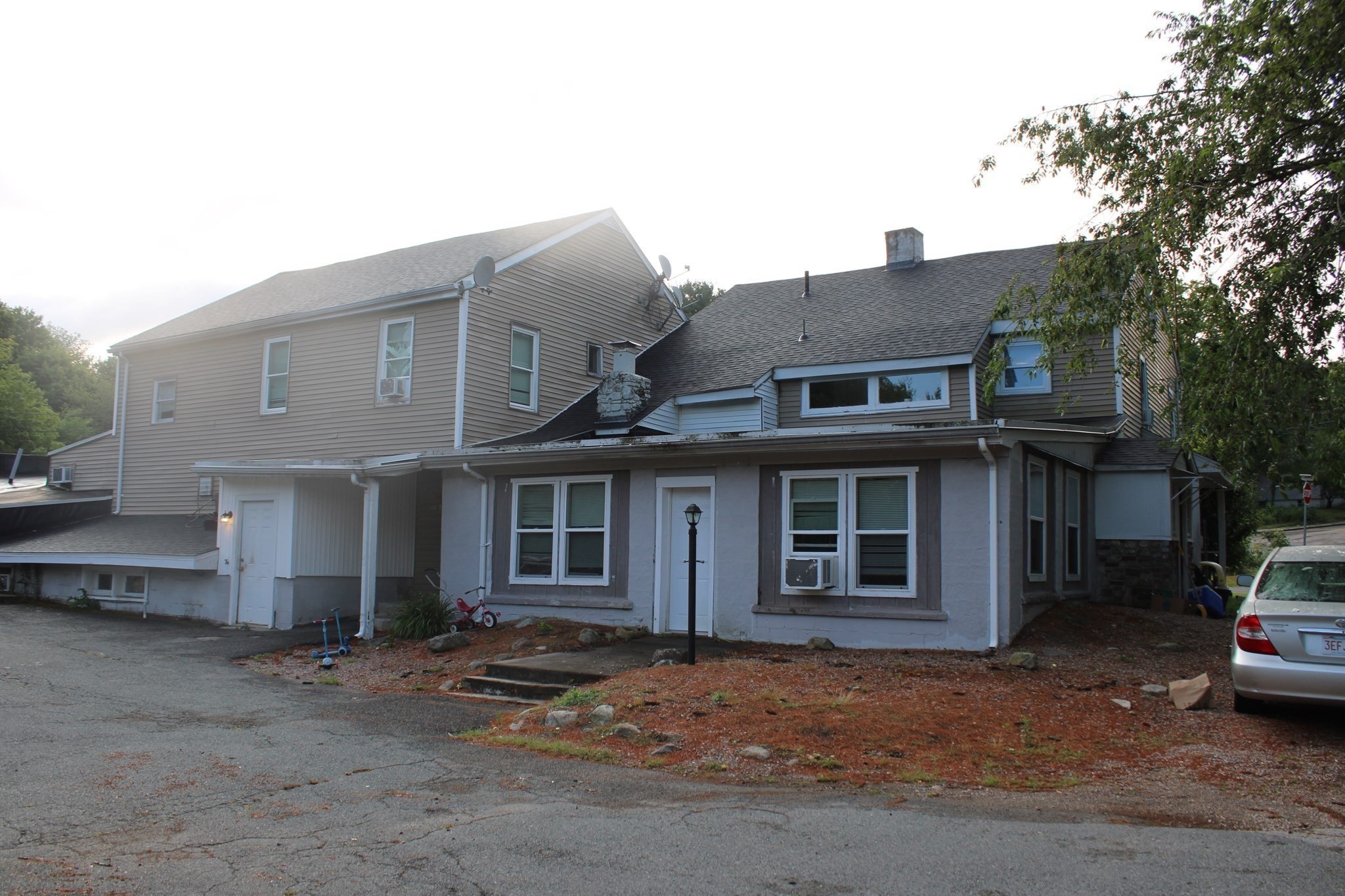 main property photo 7