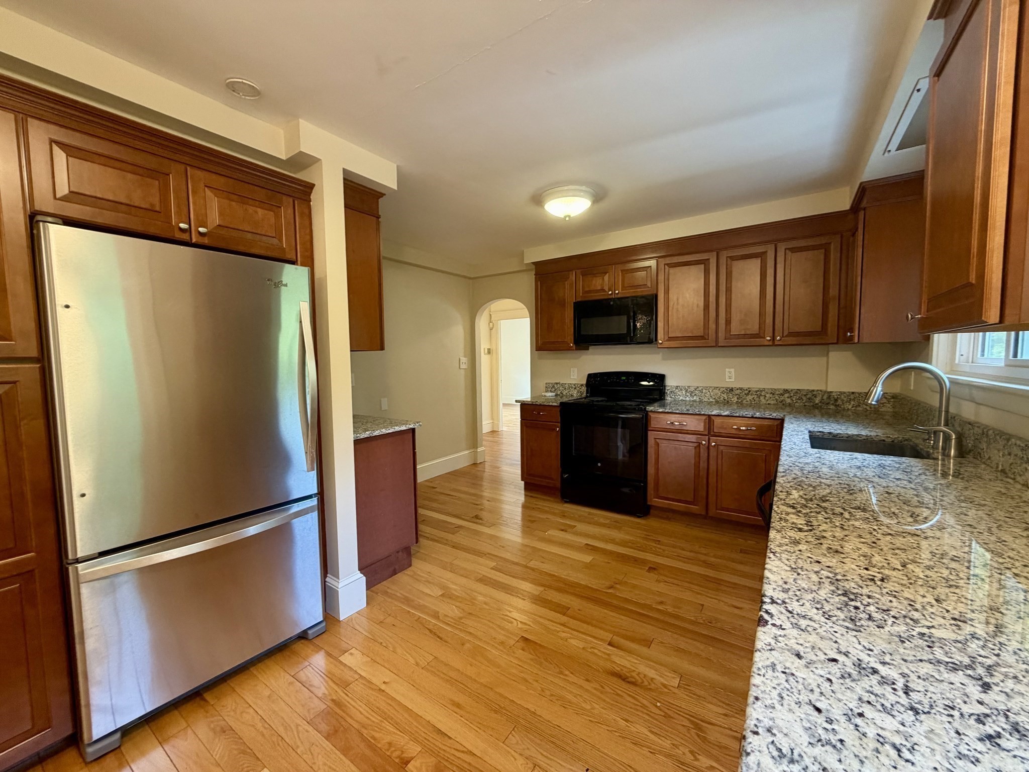 property viewer photo 13