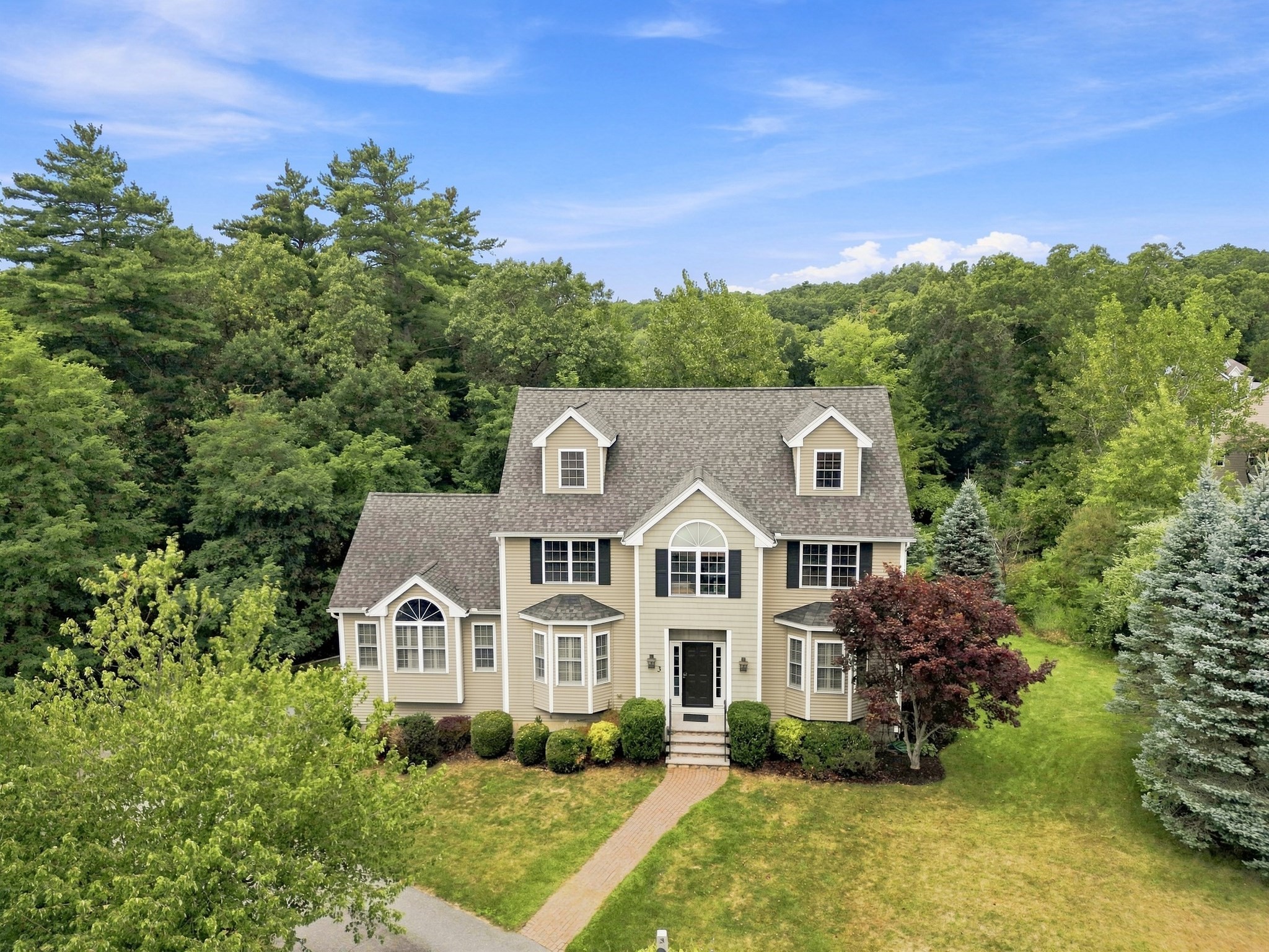 main property photo 5