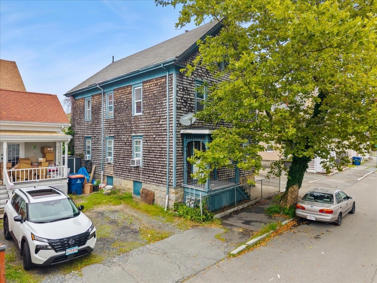 main property photo 19