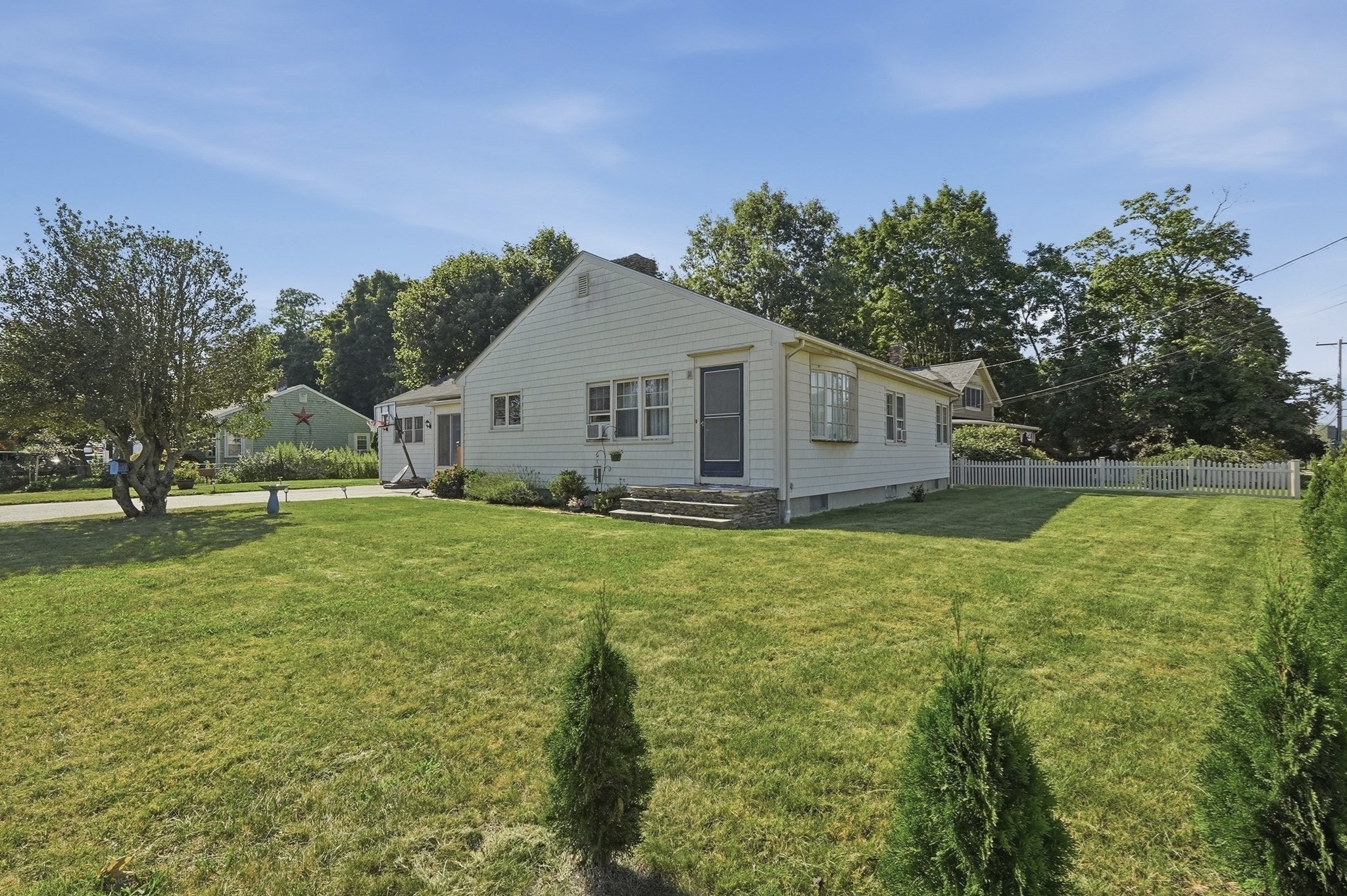 main property photo 27