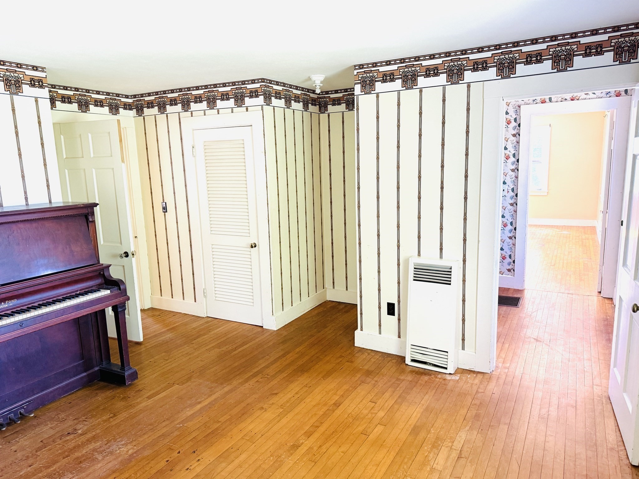 main property photo 26