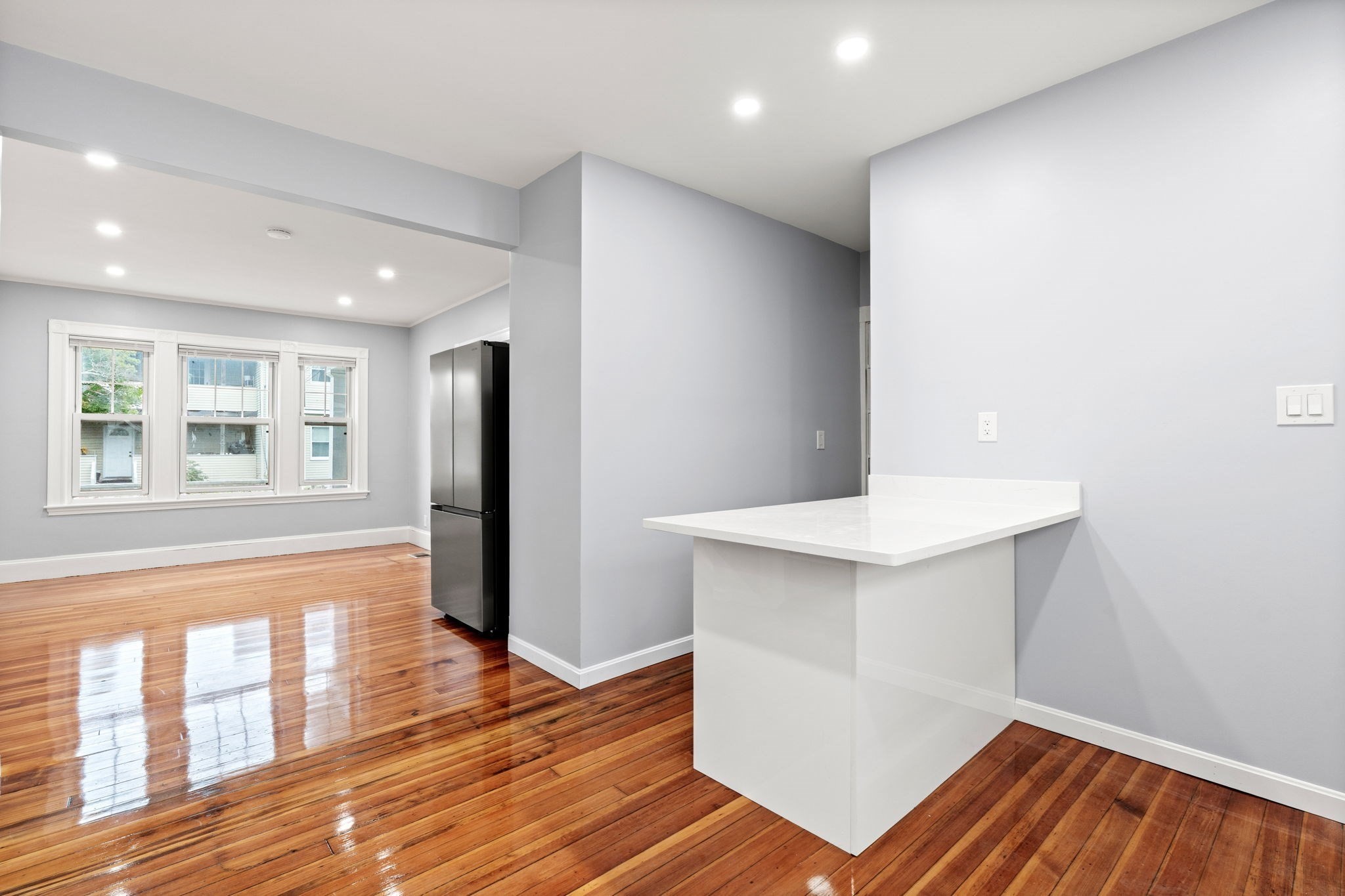 property viewer photo 6