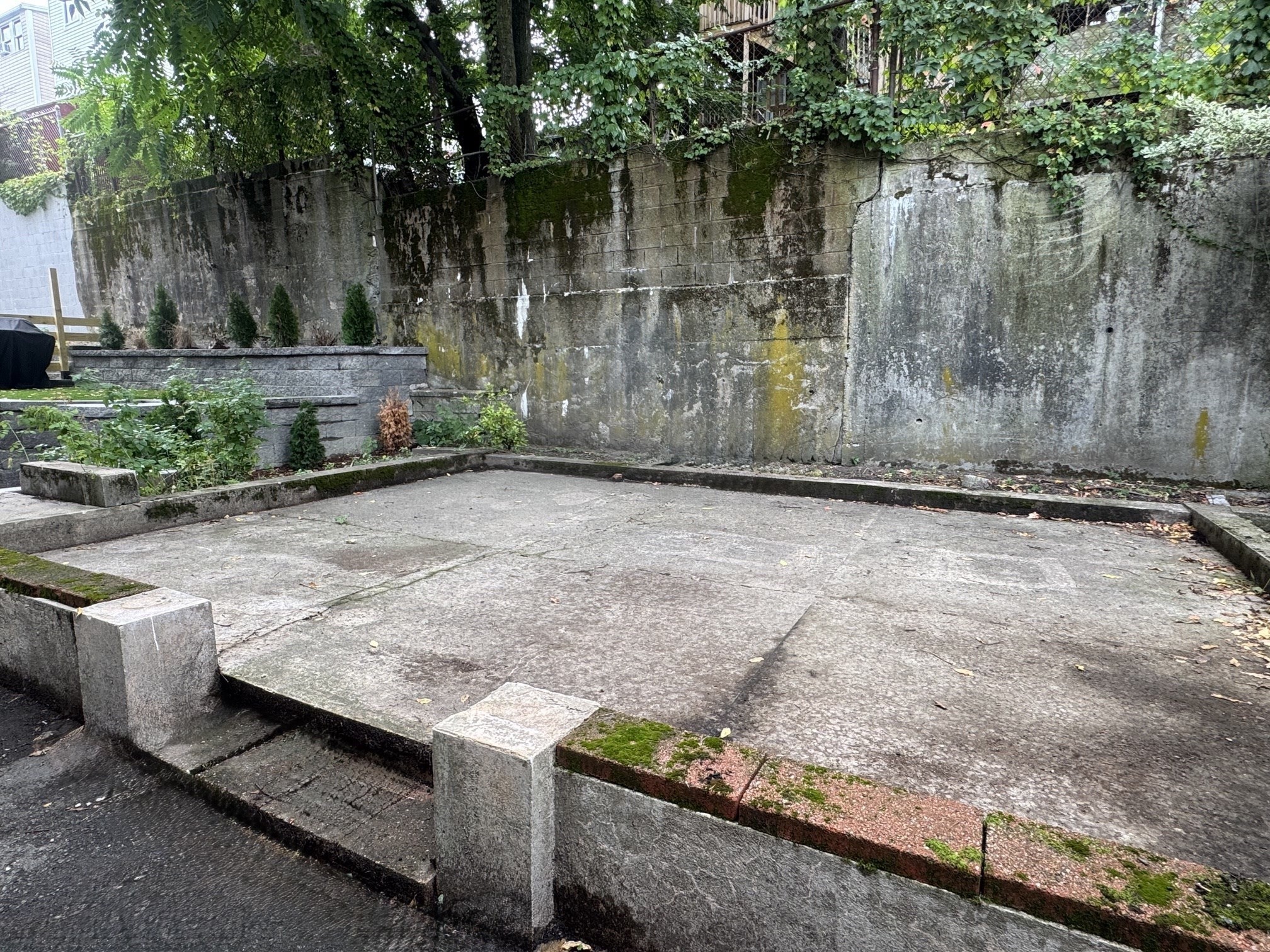 main property photo 13