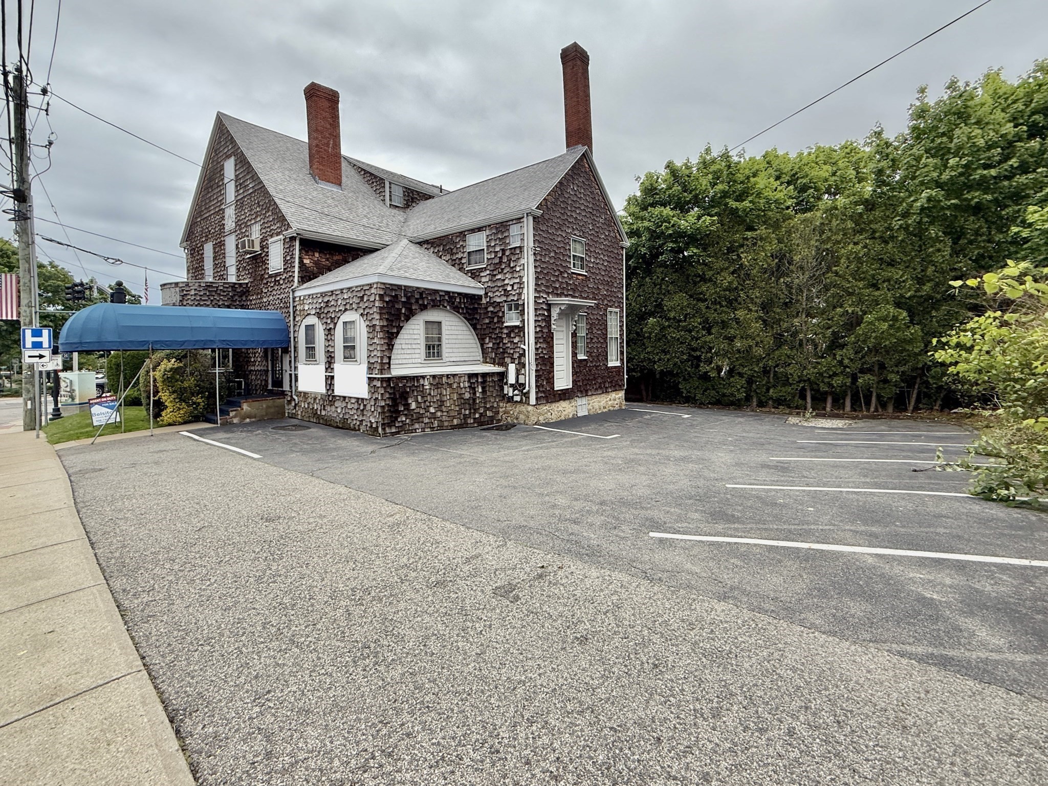 main property photo 28