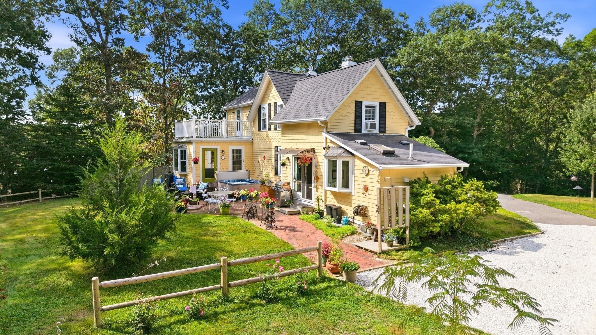 main property photo 10