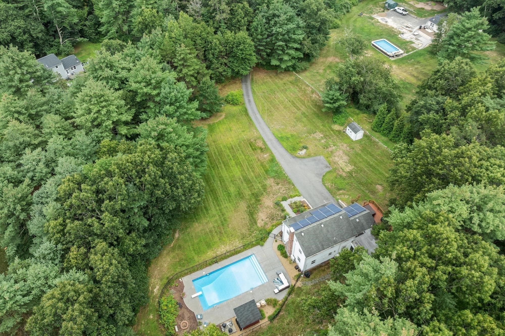 main property photo 39