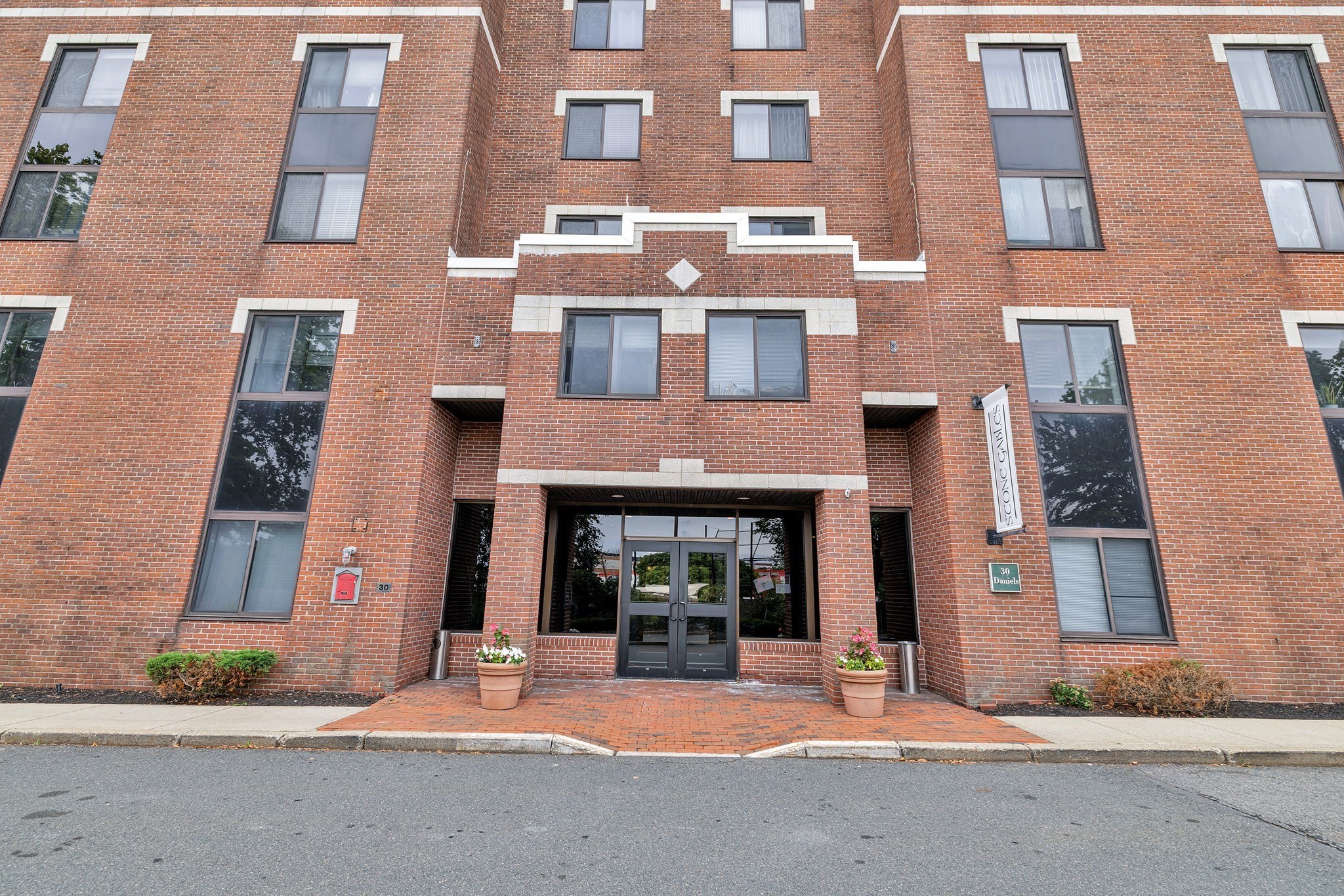 property viewer photo 20