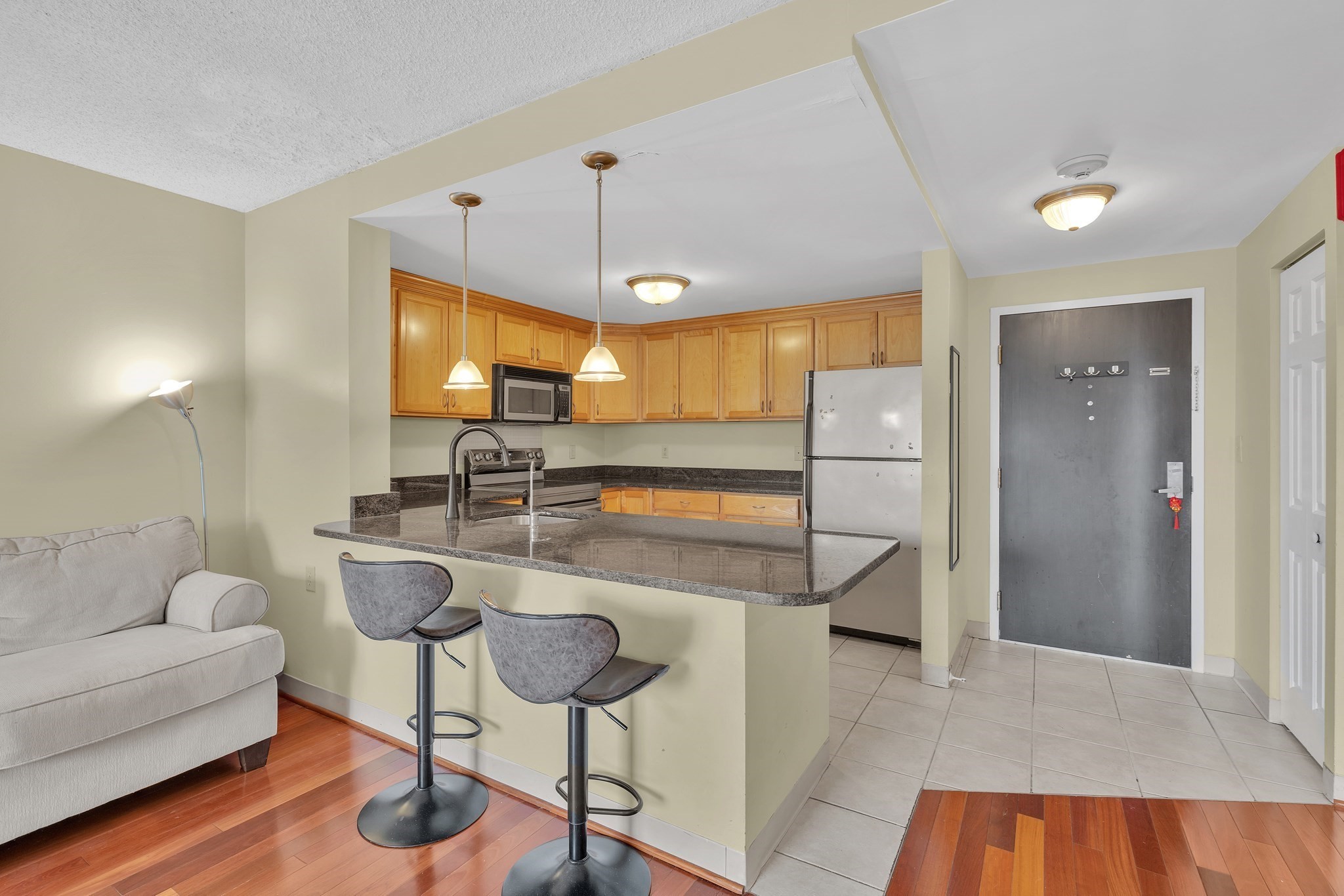 property viewer photo 3