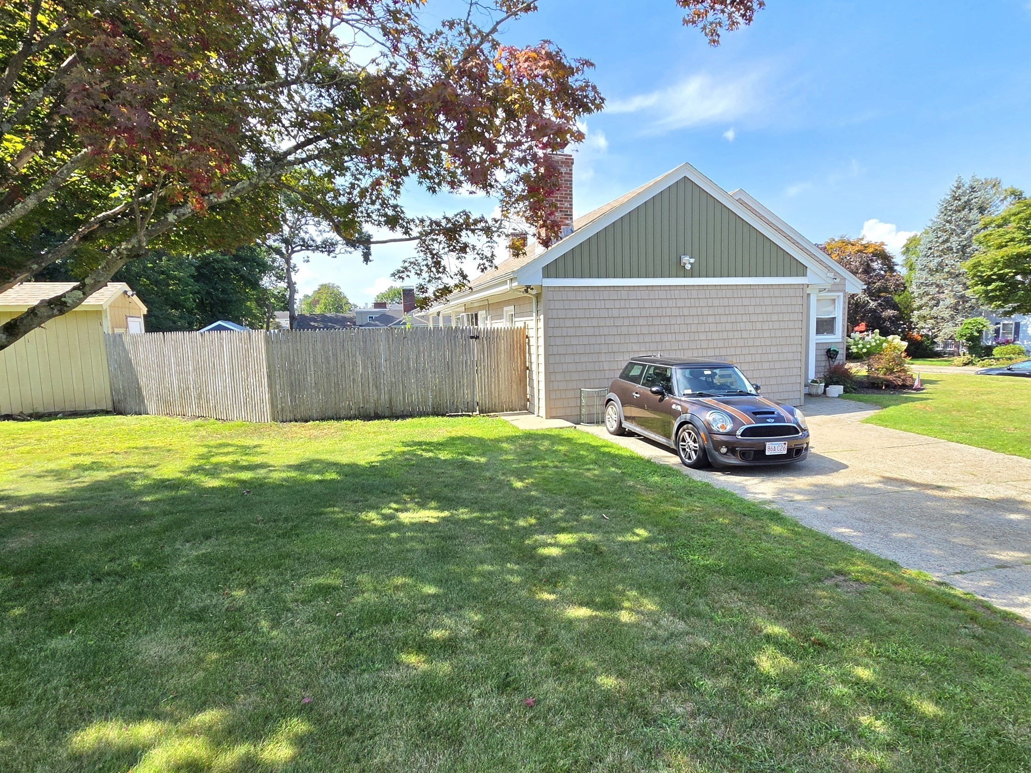 main property photo 37