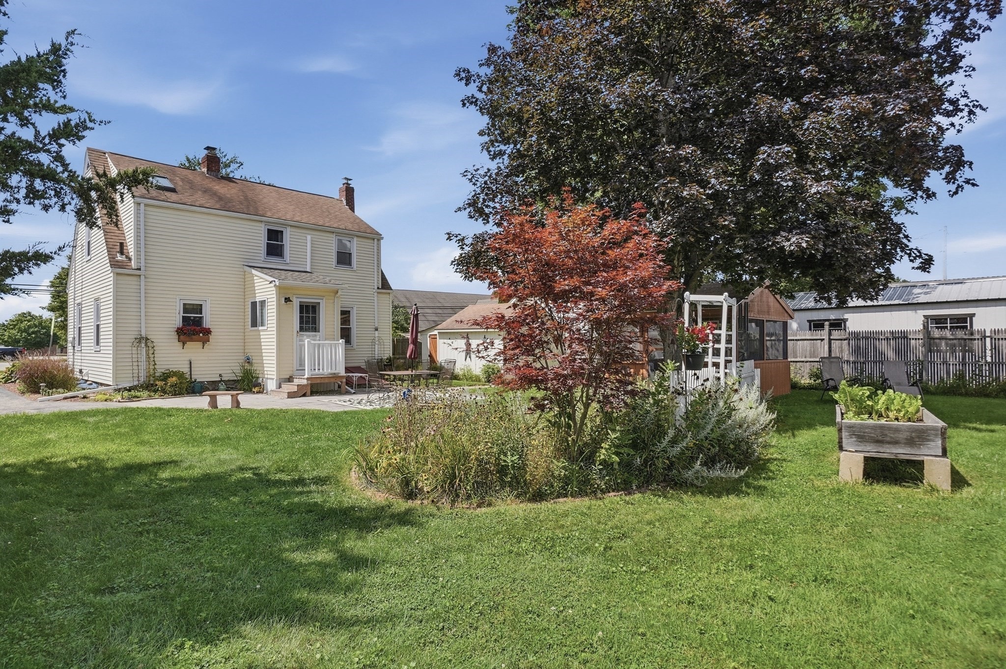 main property photo 23