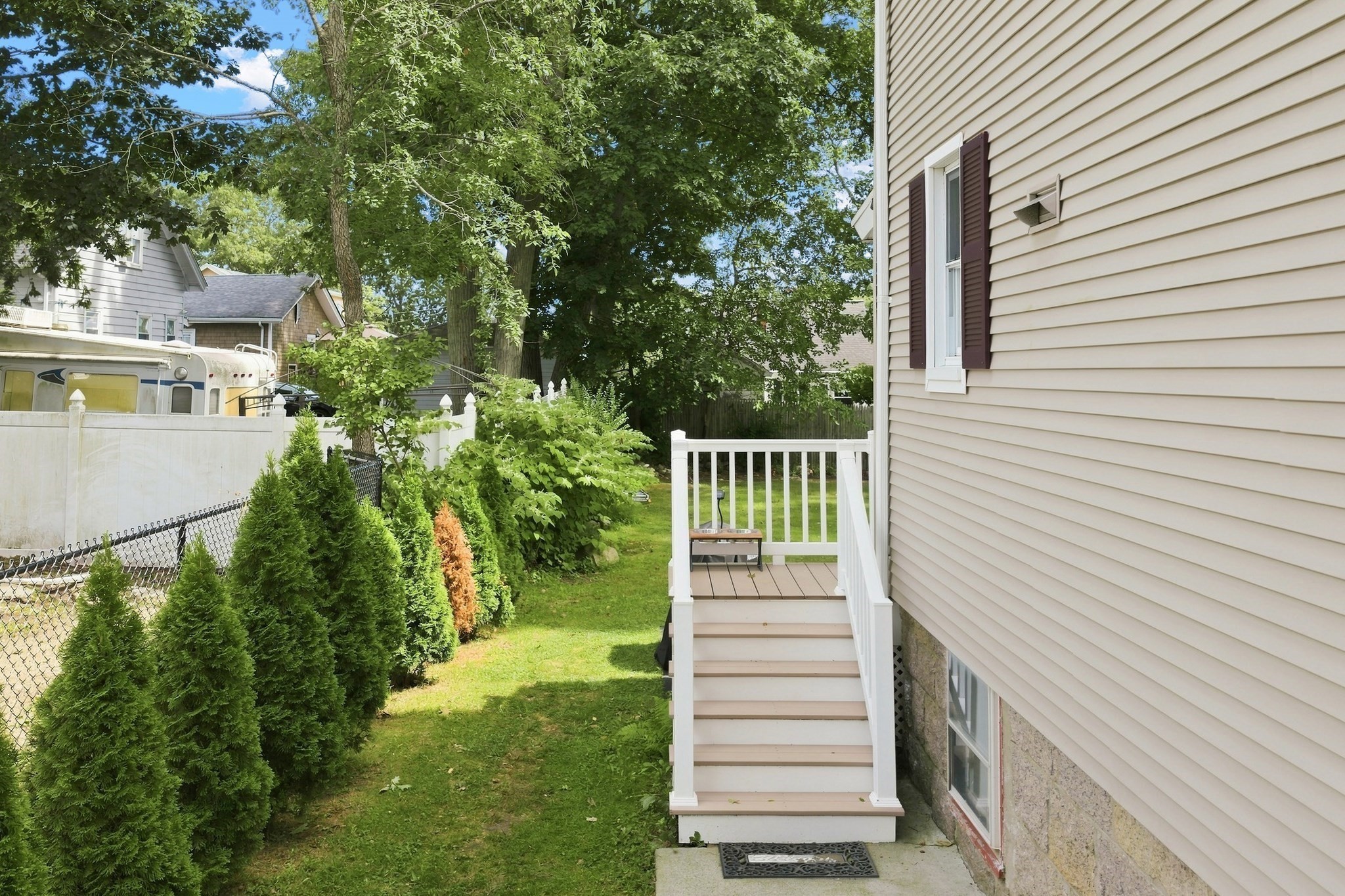 main property photo 7