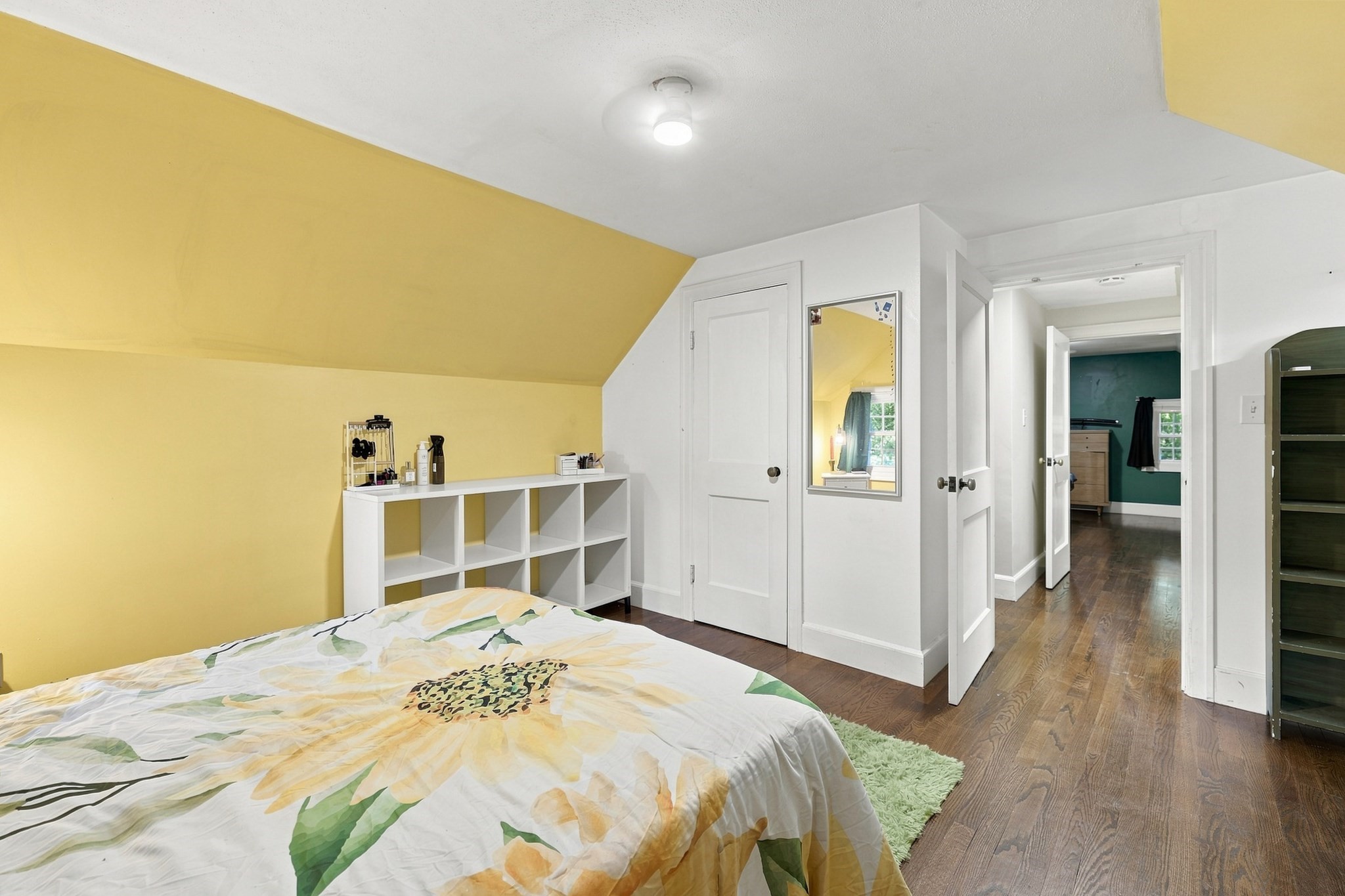 main property photo 28