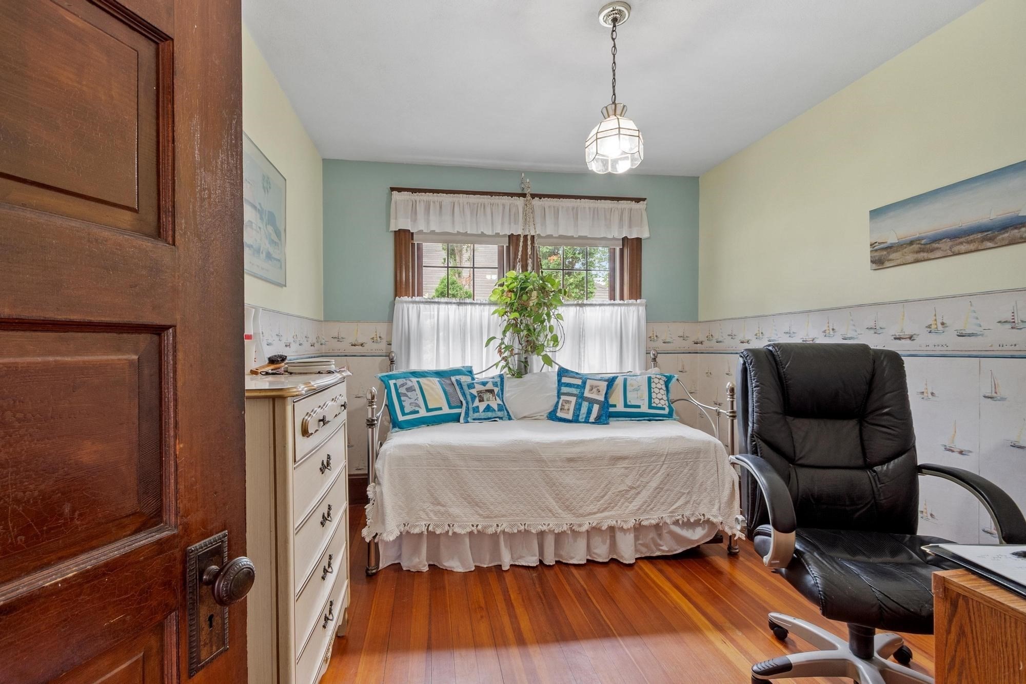 main property photo 25
