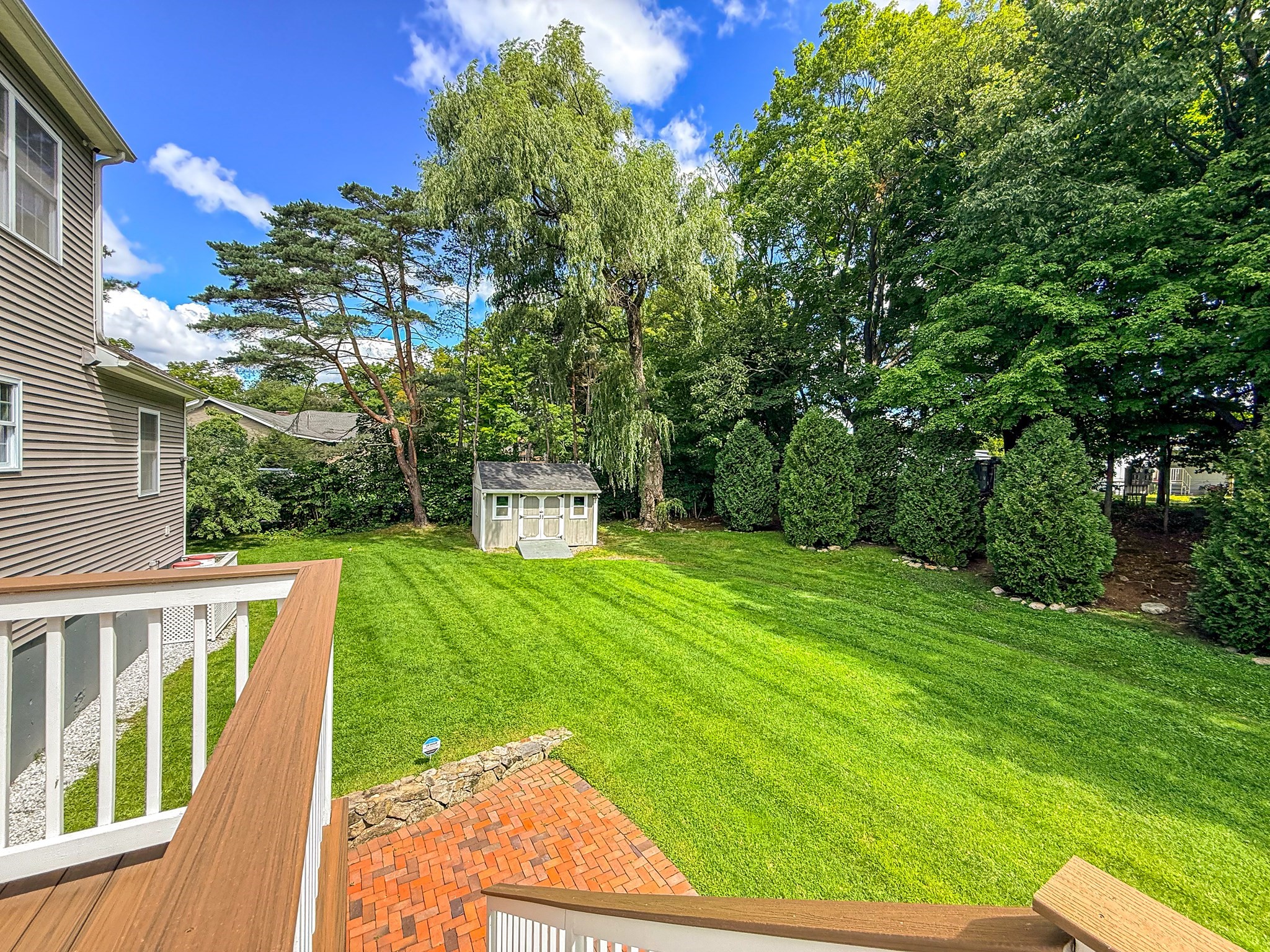 main property photo 37