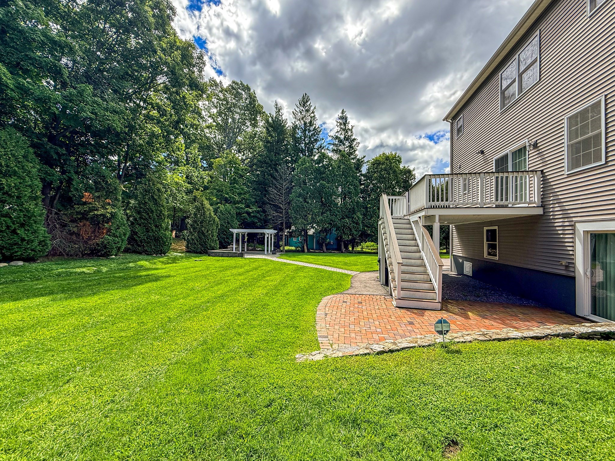 main property photo 39