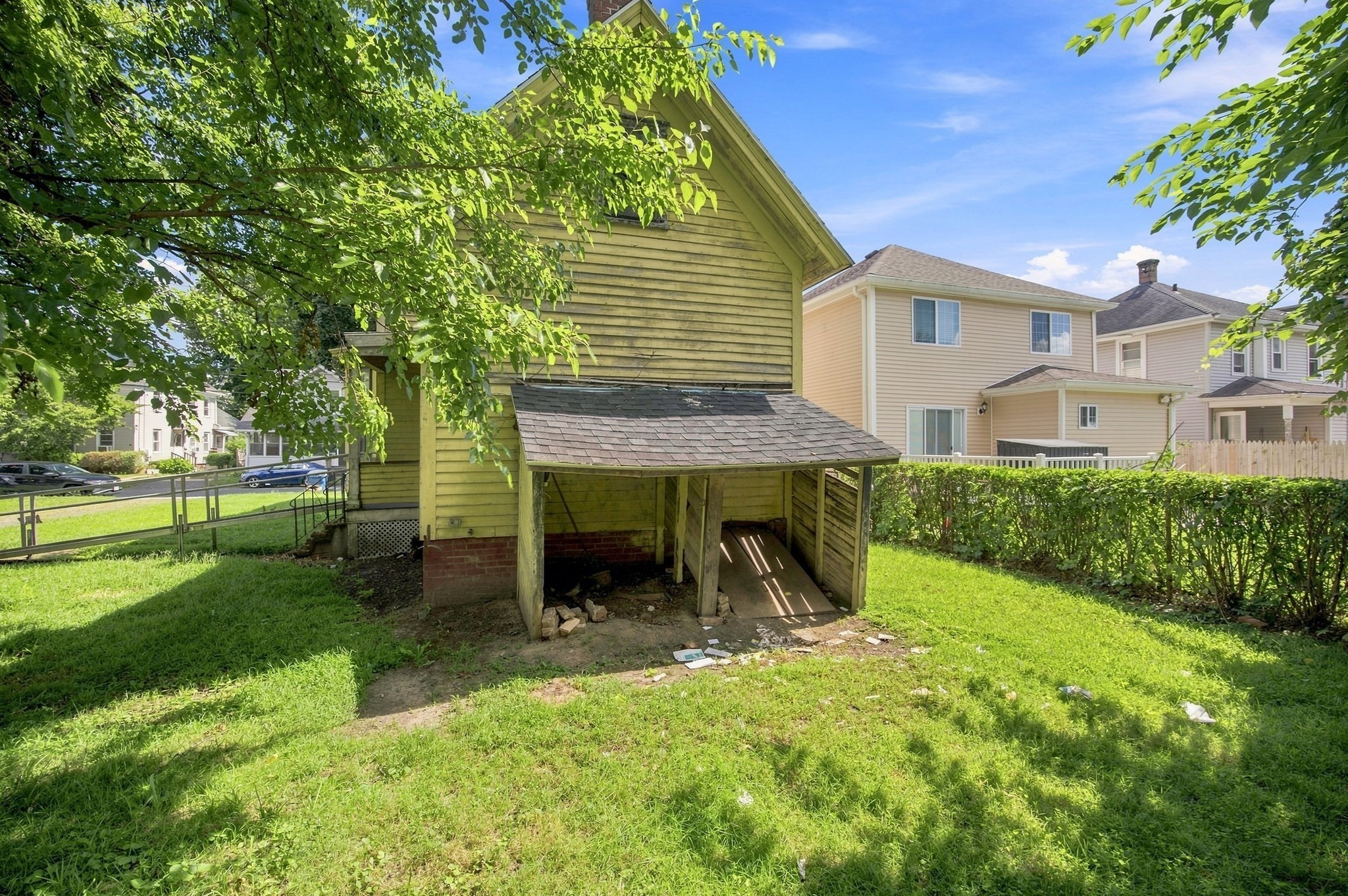 main property photo 12