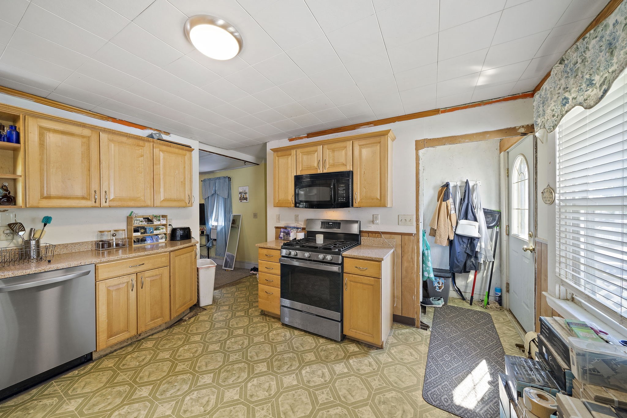 main property photo 22