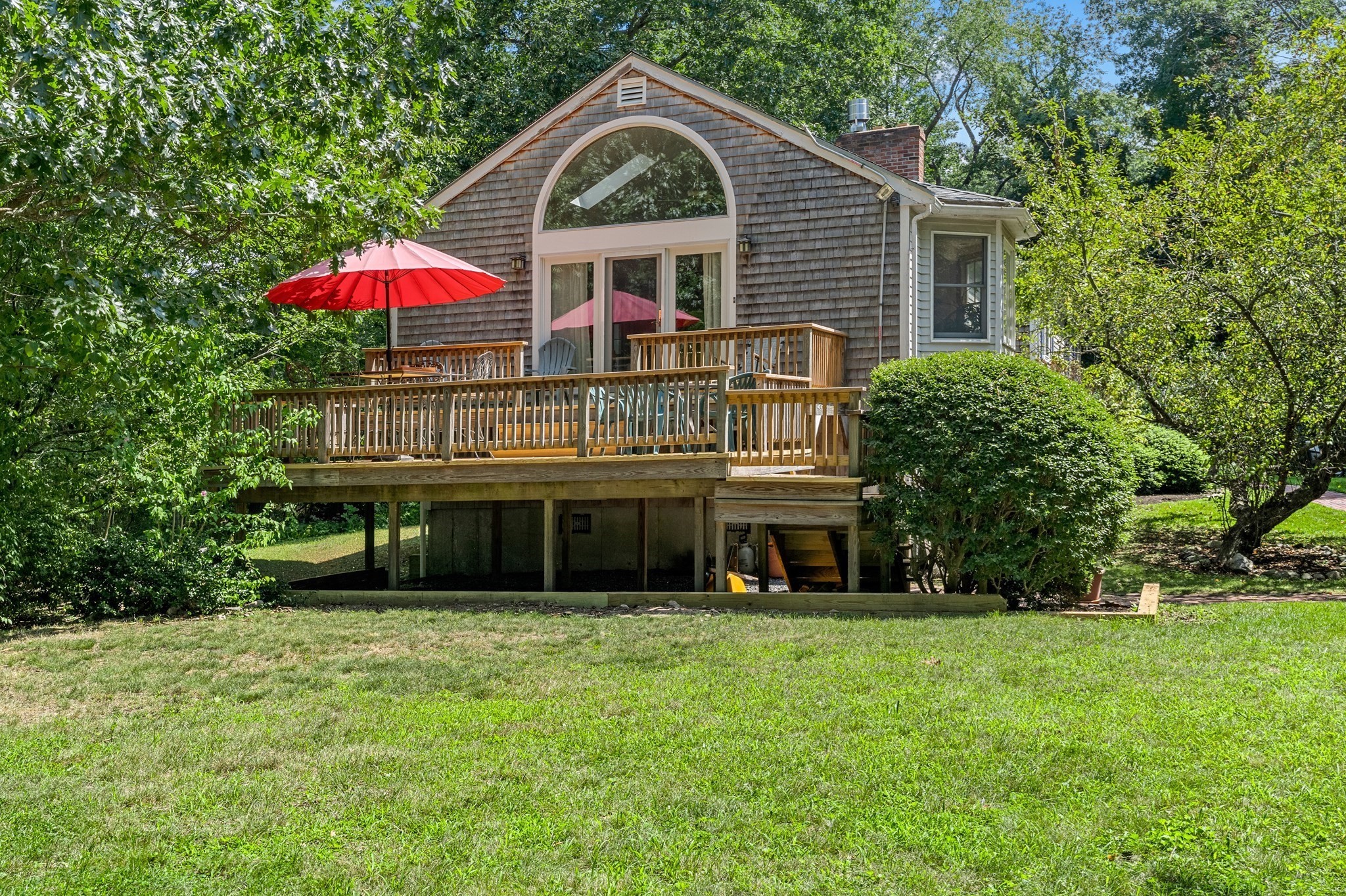 main property photo 28