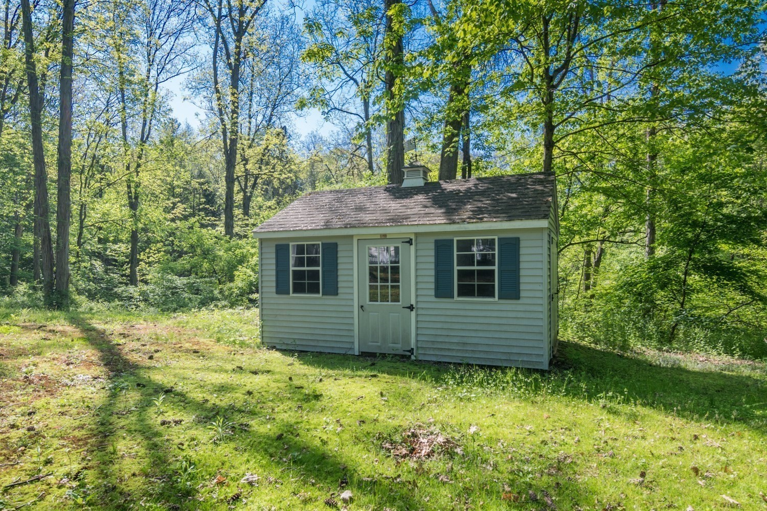 main property photo 11
