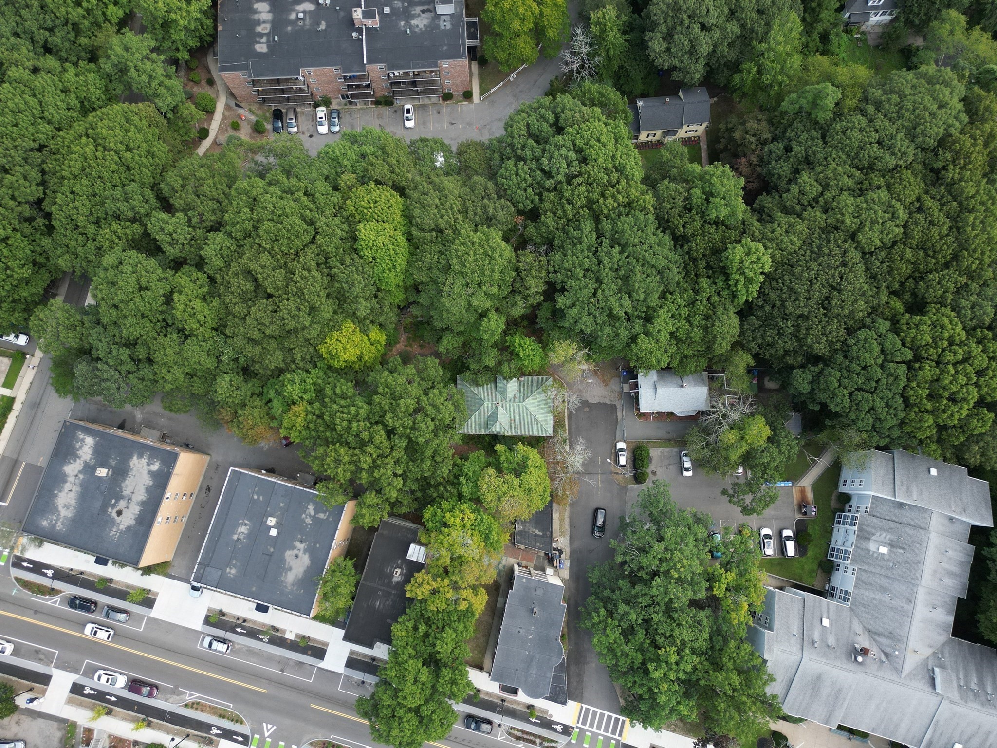 main property photo 17