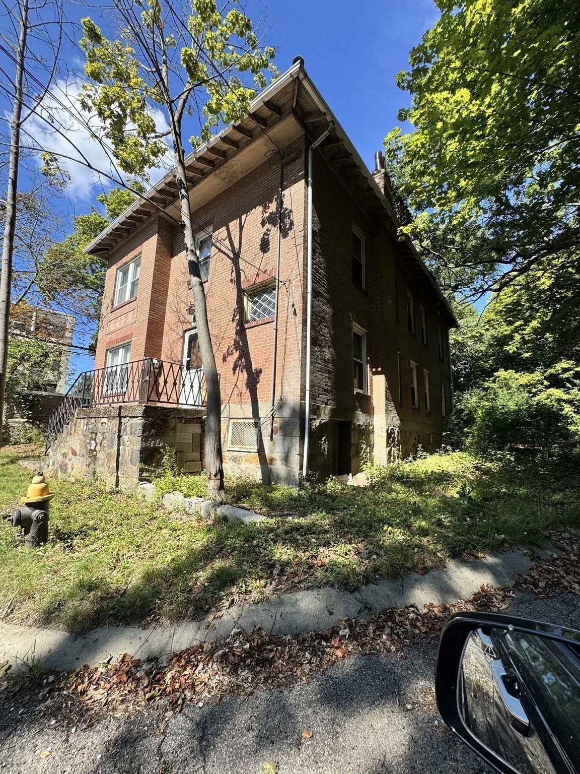 main property photo 5