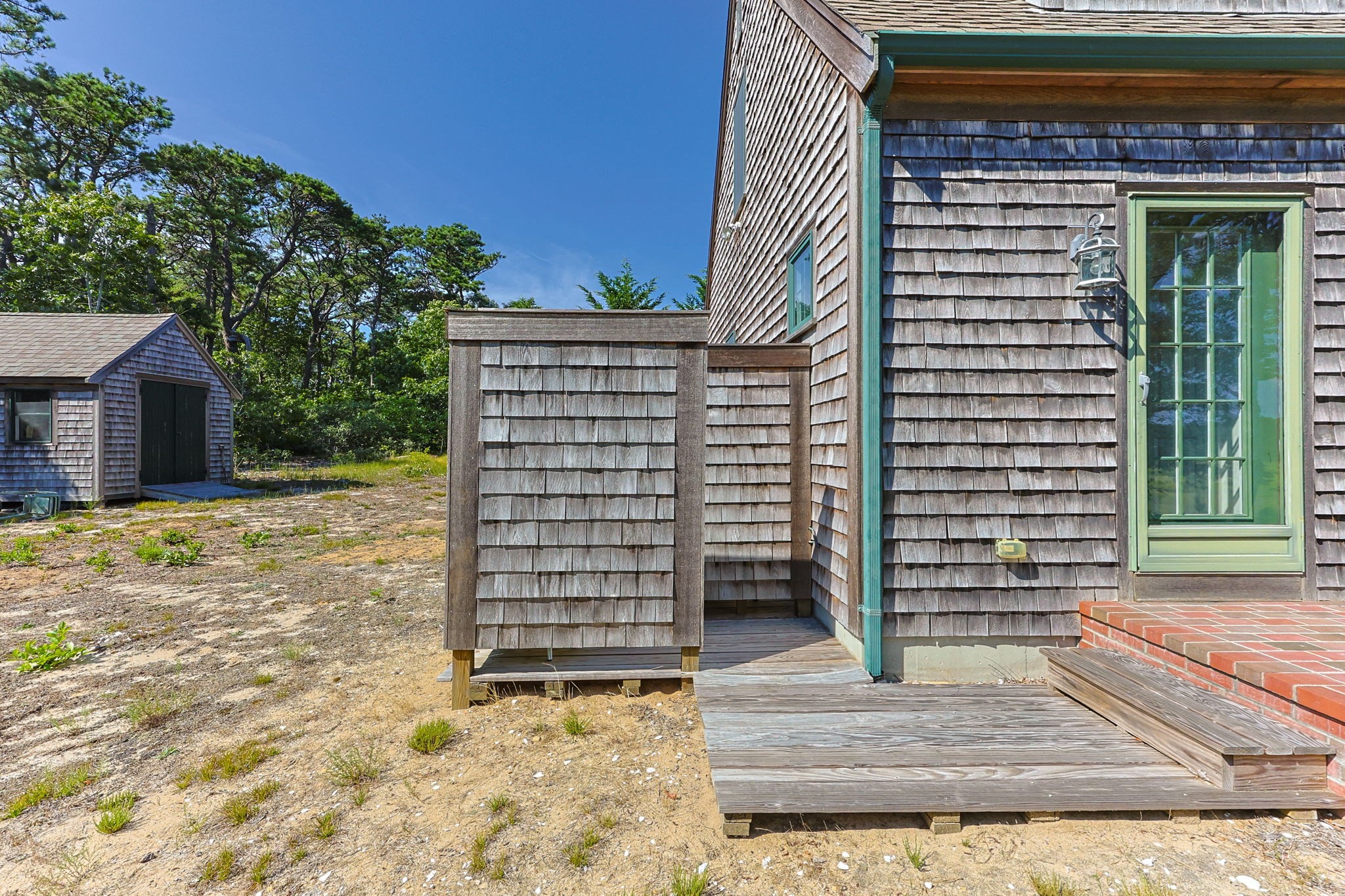 main property photo 23