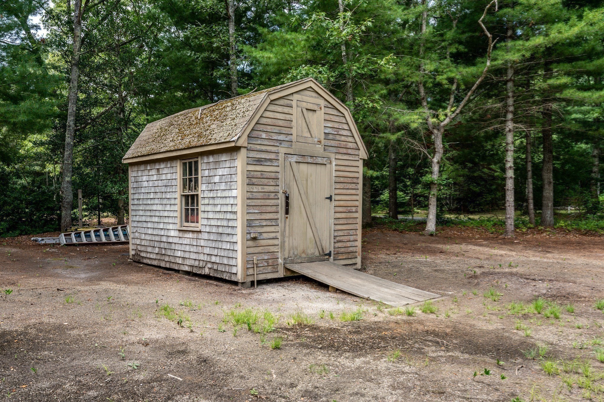 main property photo 36