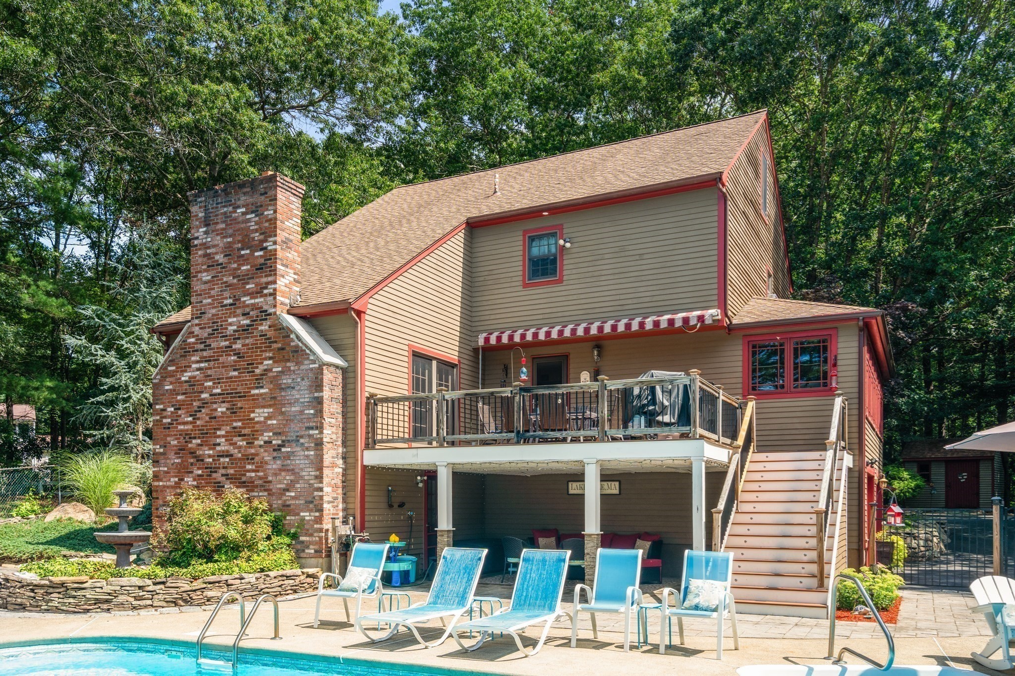 main property photo 30