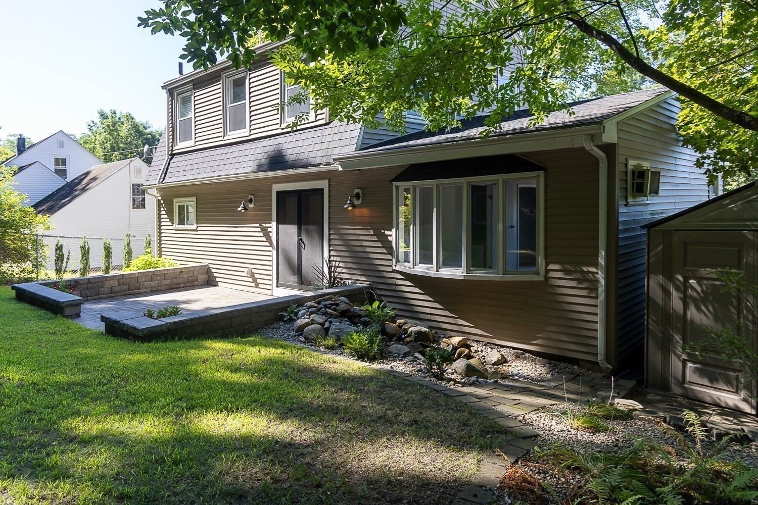 main property photo 34