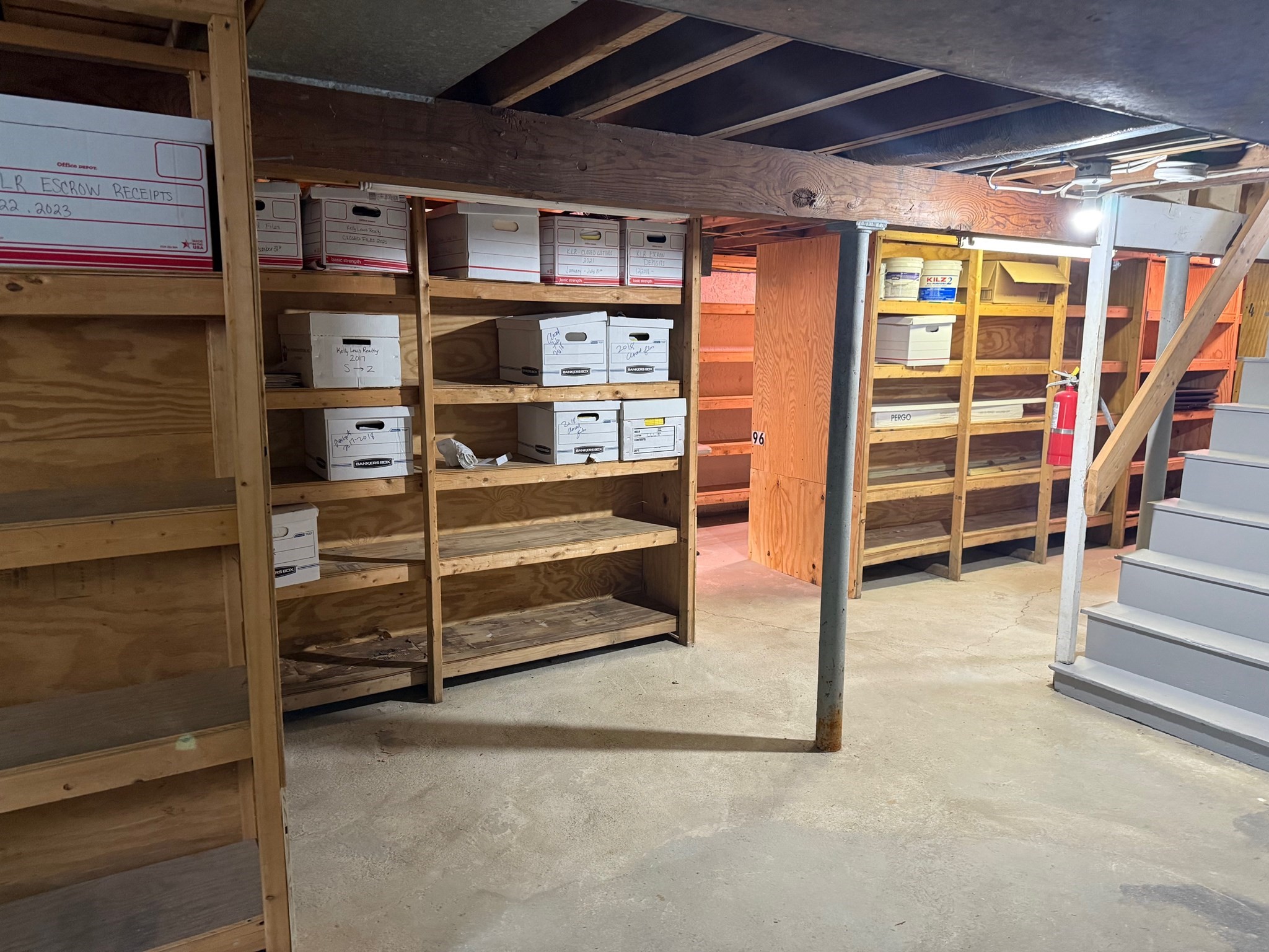 main property photo 13