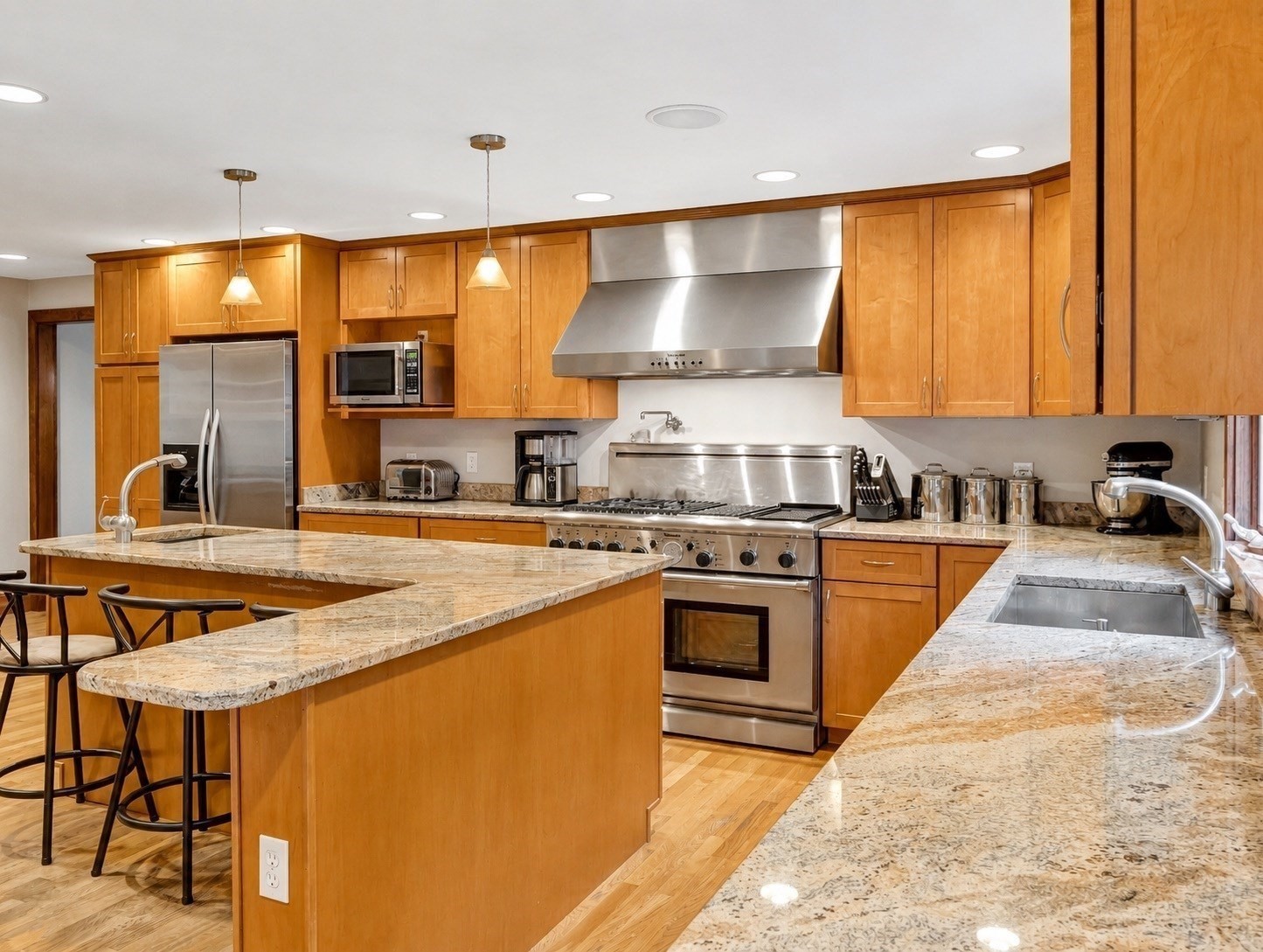 main property photo 7