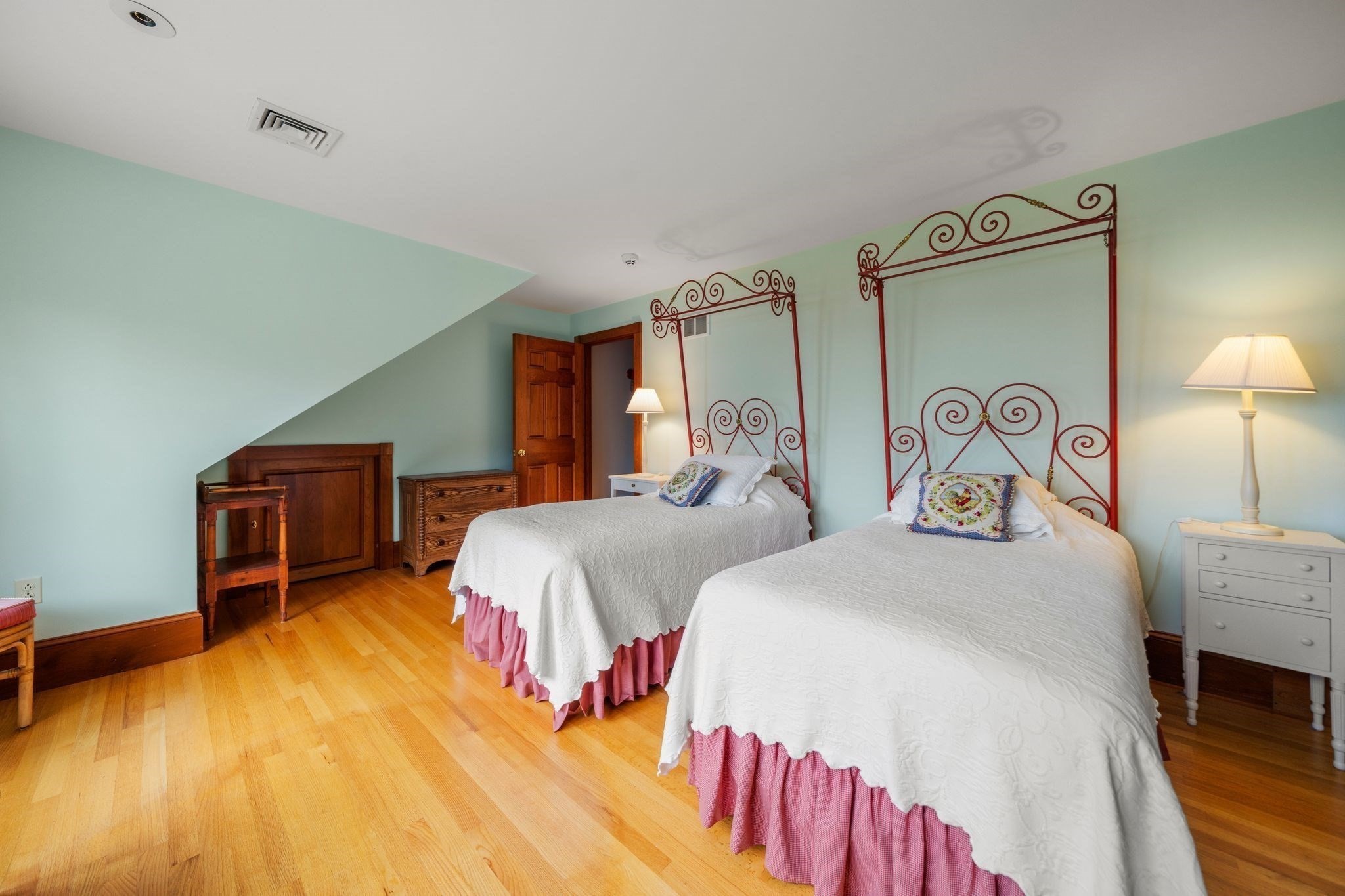 main property photo 17
