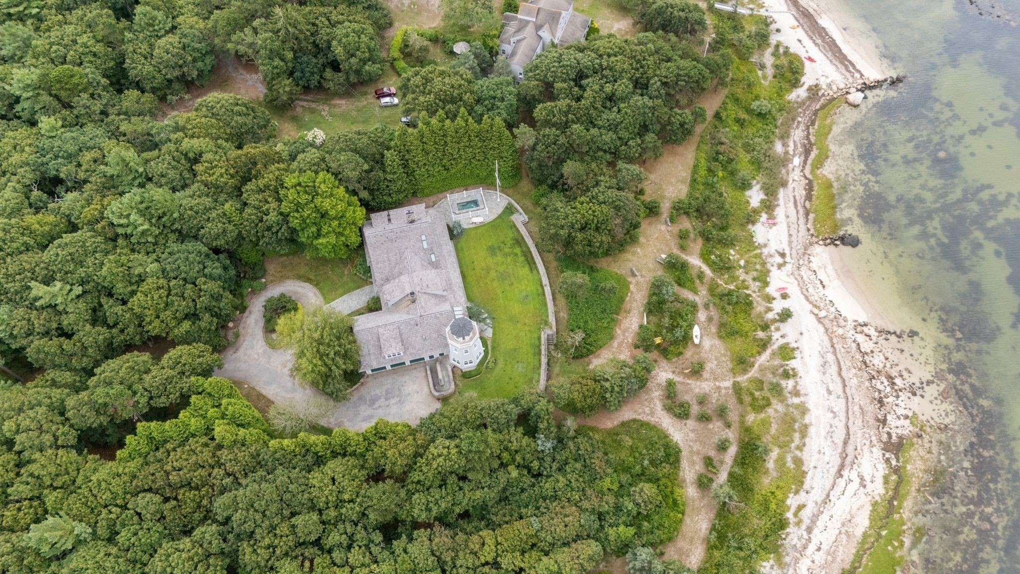 main property photo 34