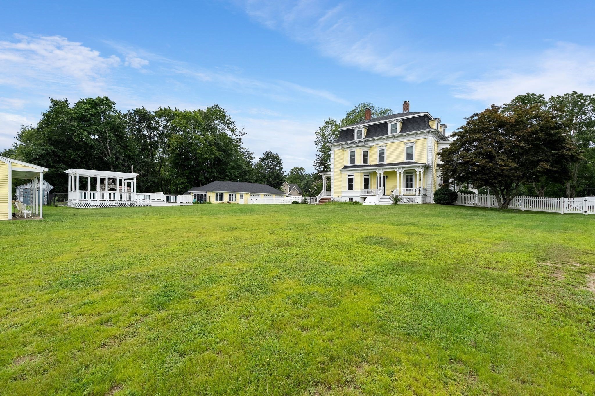 main property photo 32