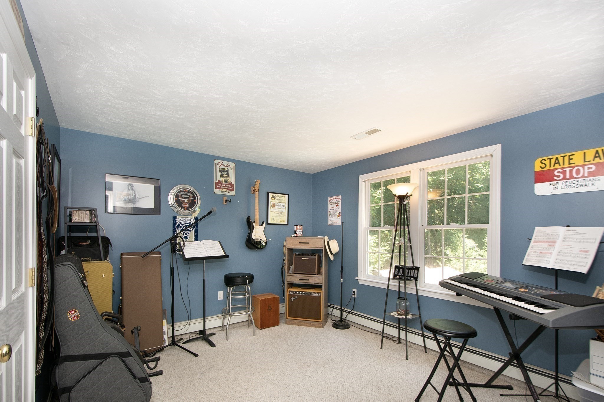main property photo 18