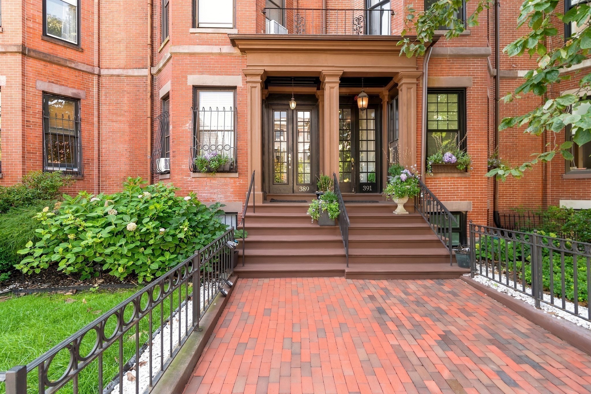 main property photo 13