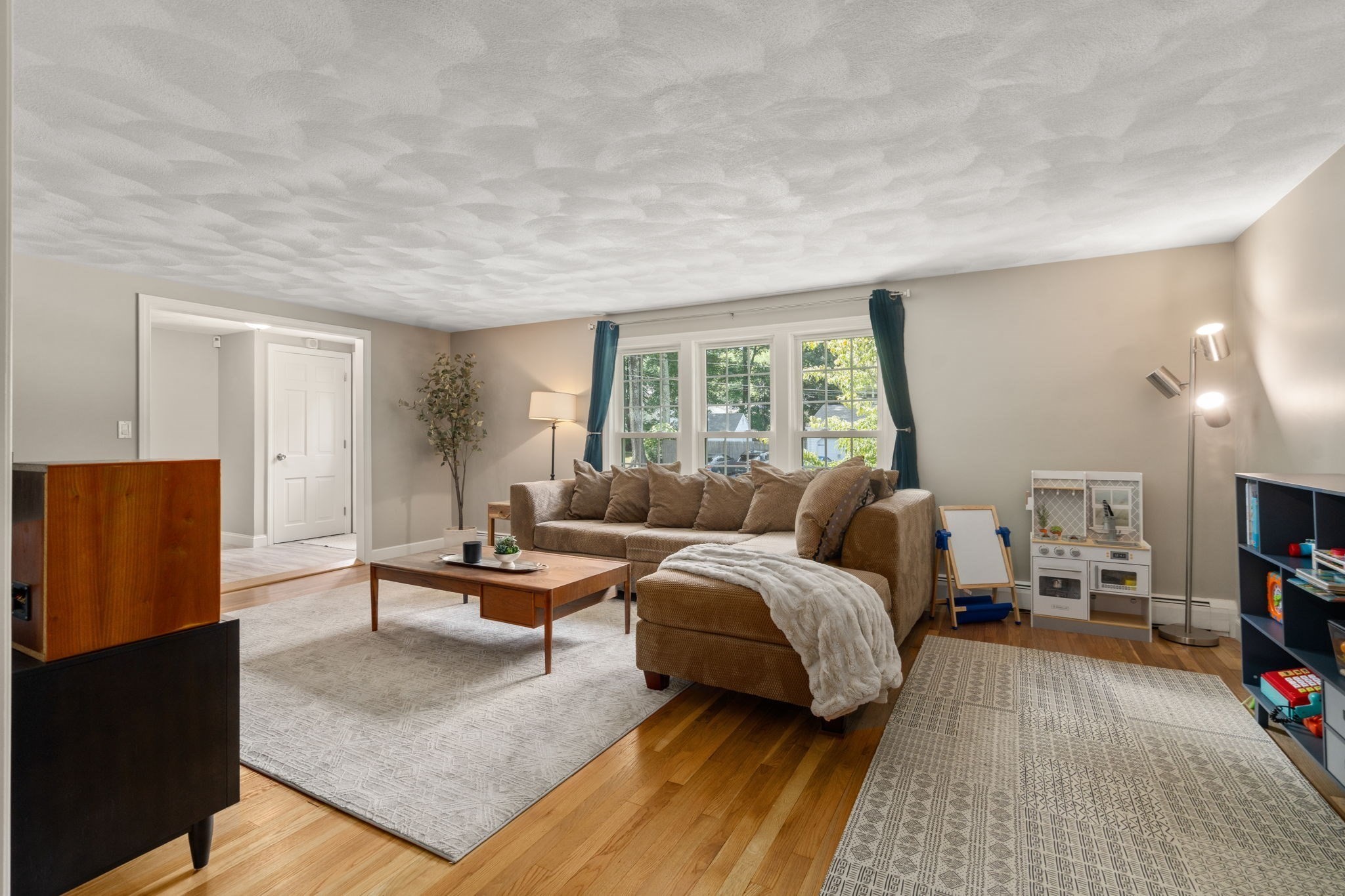 main property photo 7