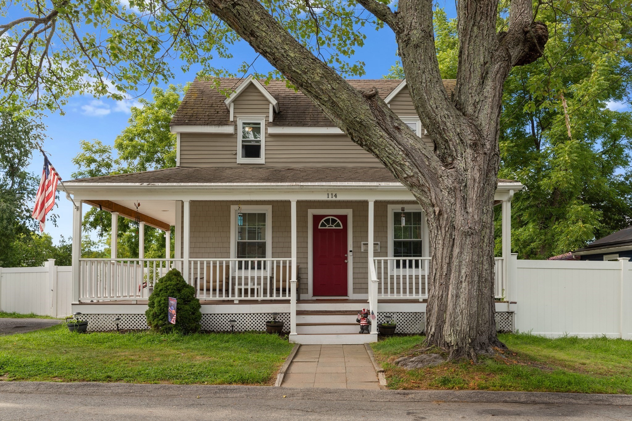 main property photo 20