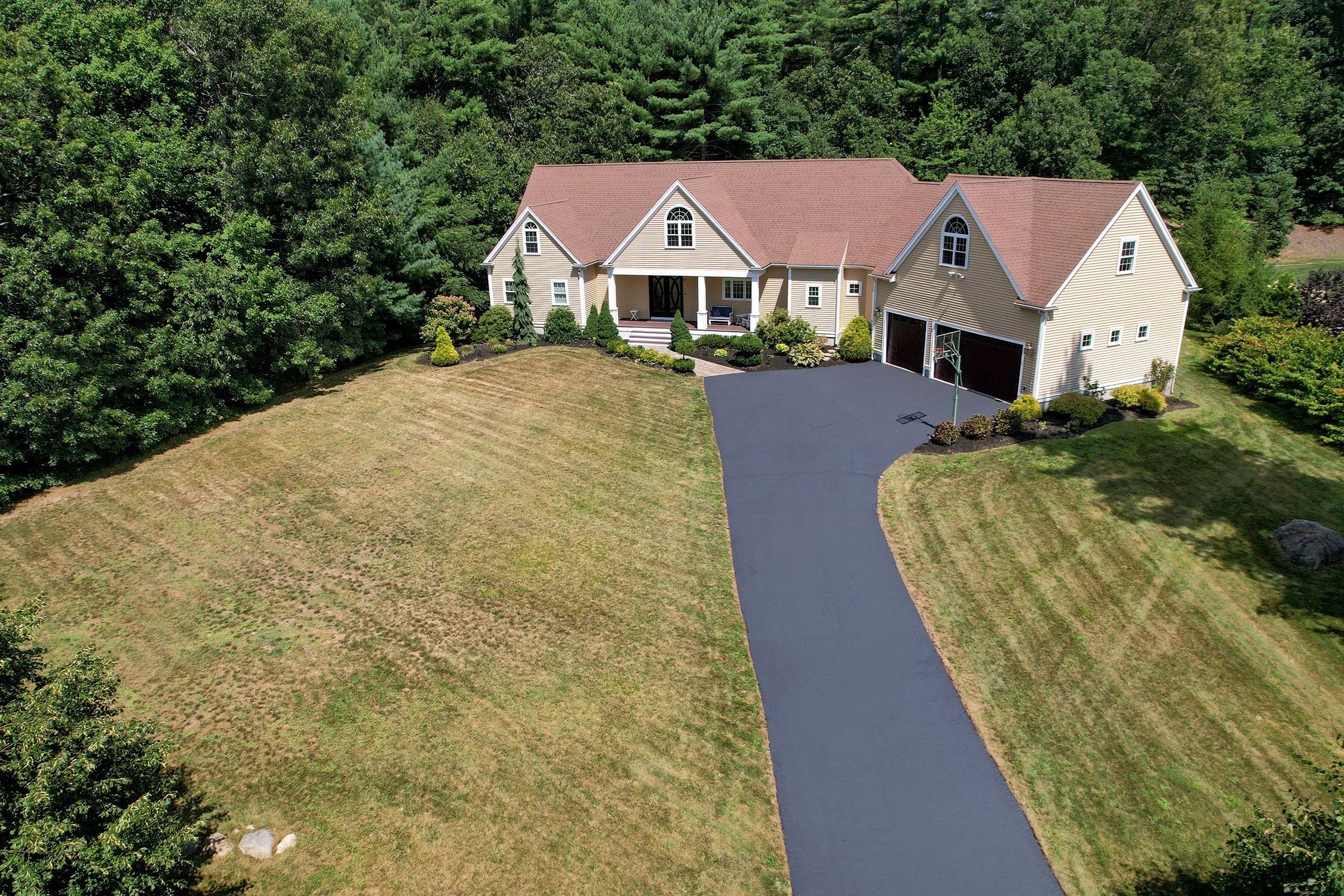 main property photo 34
