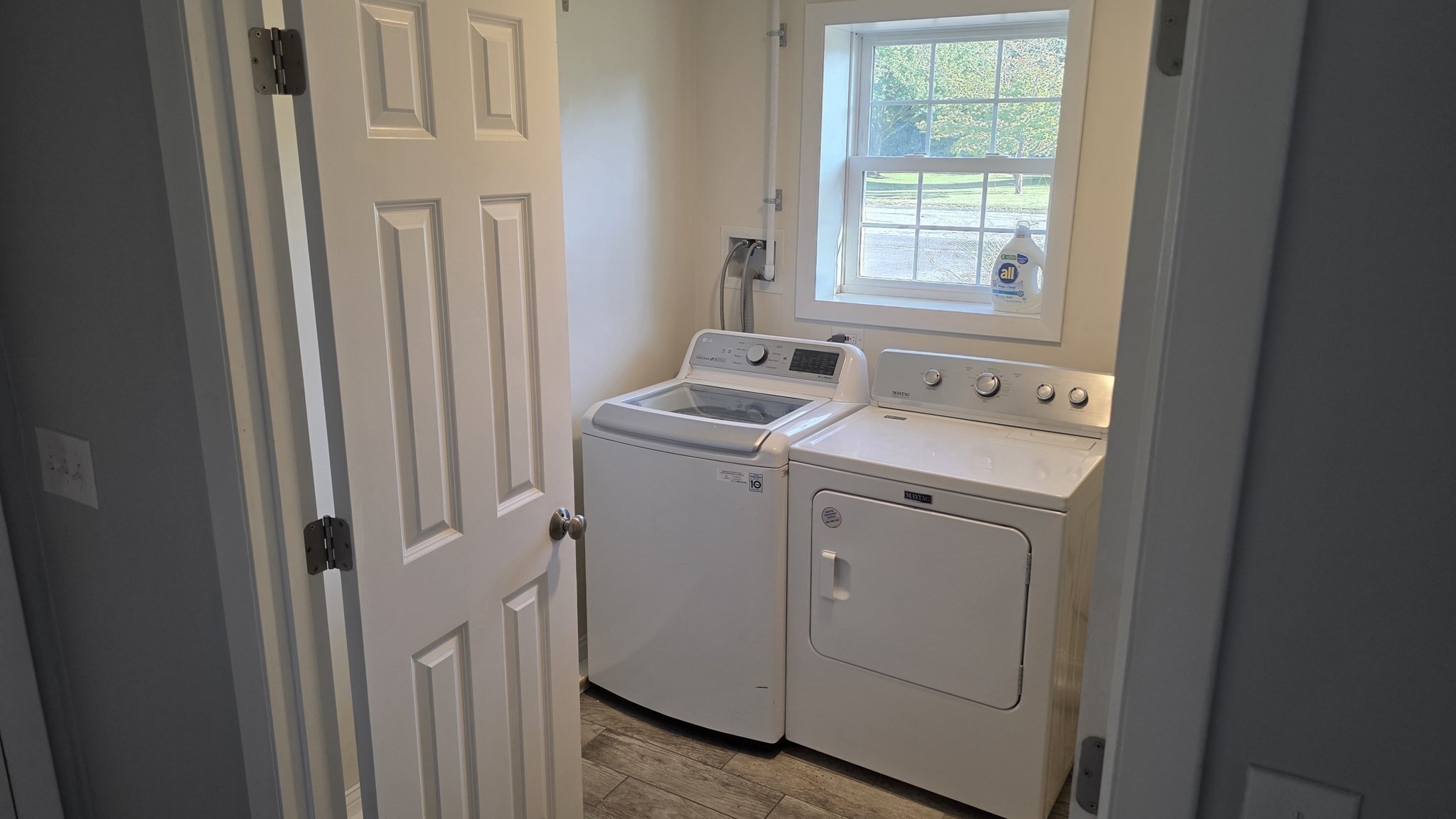 main property photo 32