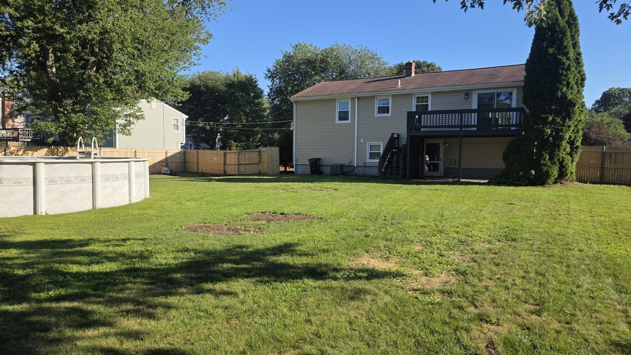 main property photo 9